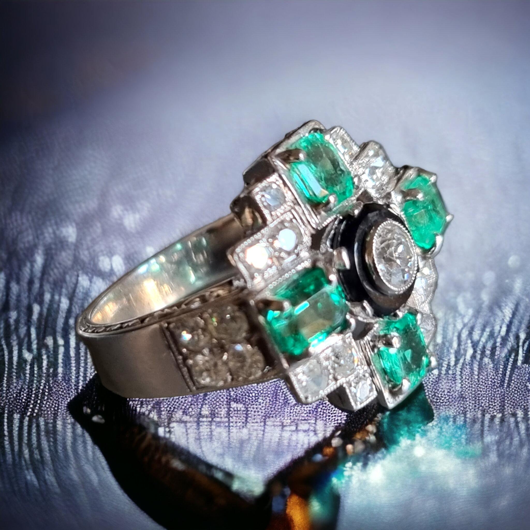 Revival Art-Deco Style Cross Shaped Design Emerald, Diamond and Onyx Cocktail Ring For Sale