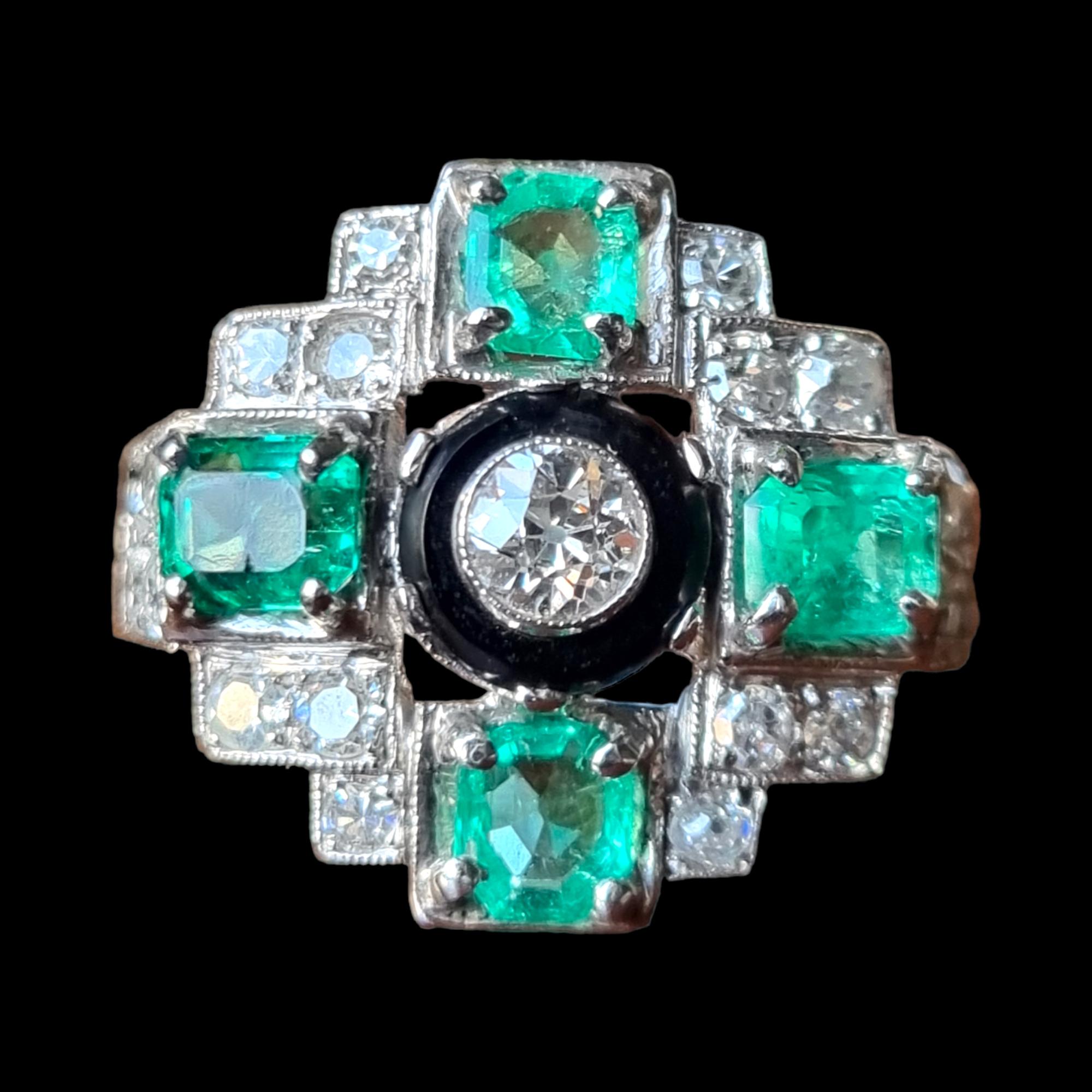 Women's Art-Deco Style Cross Shaped Design Emerald, Diamond and Onyx Cocktail Ring For Sale