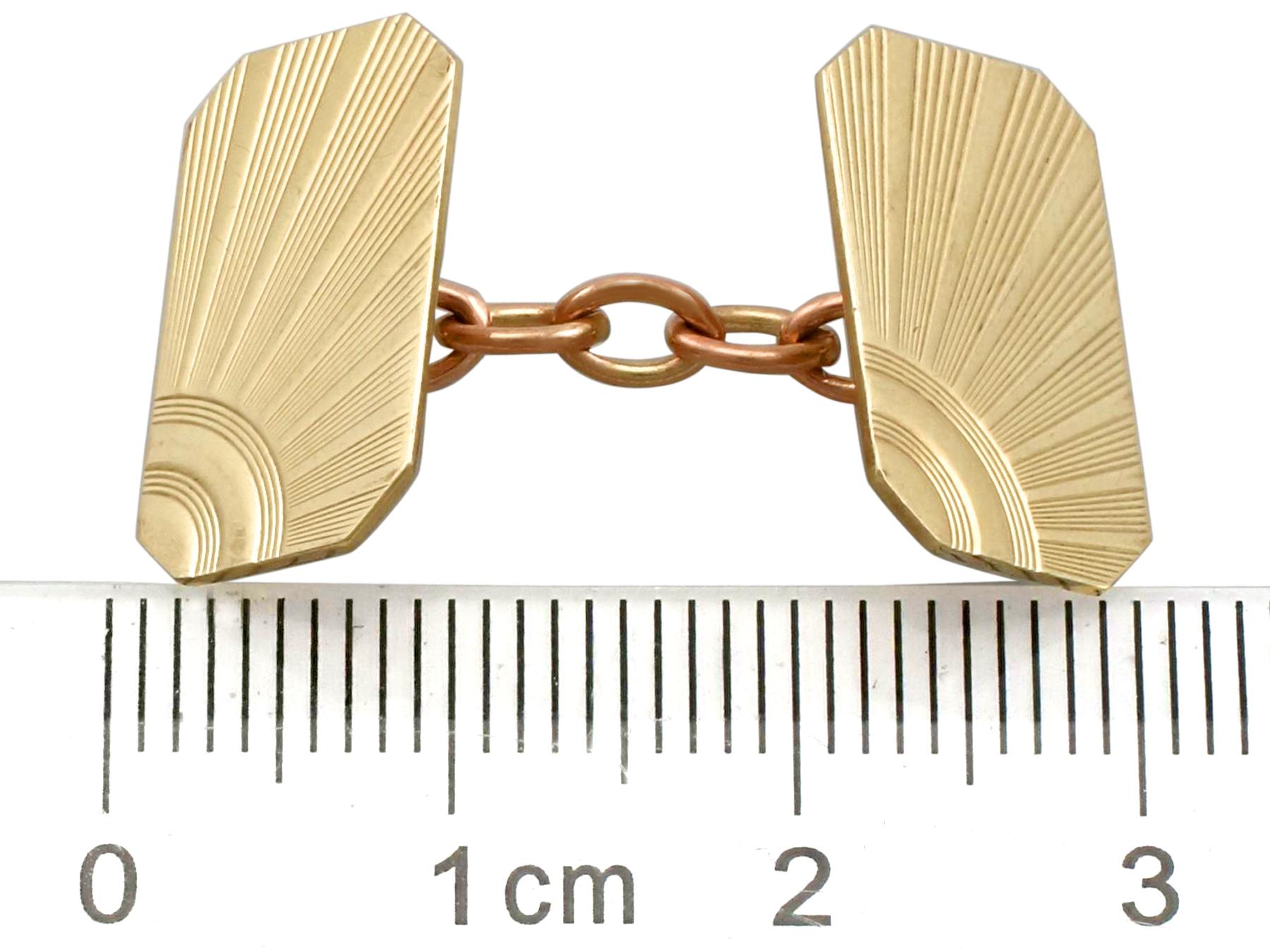 Art Deco Style 1967 Cufflinks in 9 Karat Yellow Gold In Excellent Condition For Sale In Jesmond, Newcastle Upon Tyne