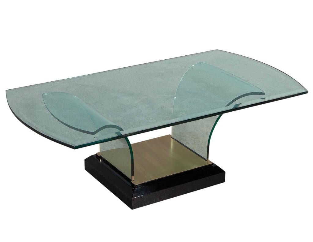 Table basse en verre incurvée de style Art Déco Bon état - En vente à North York, ON