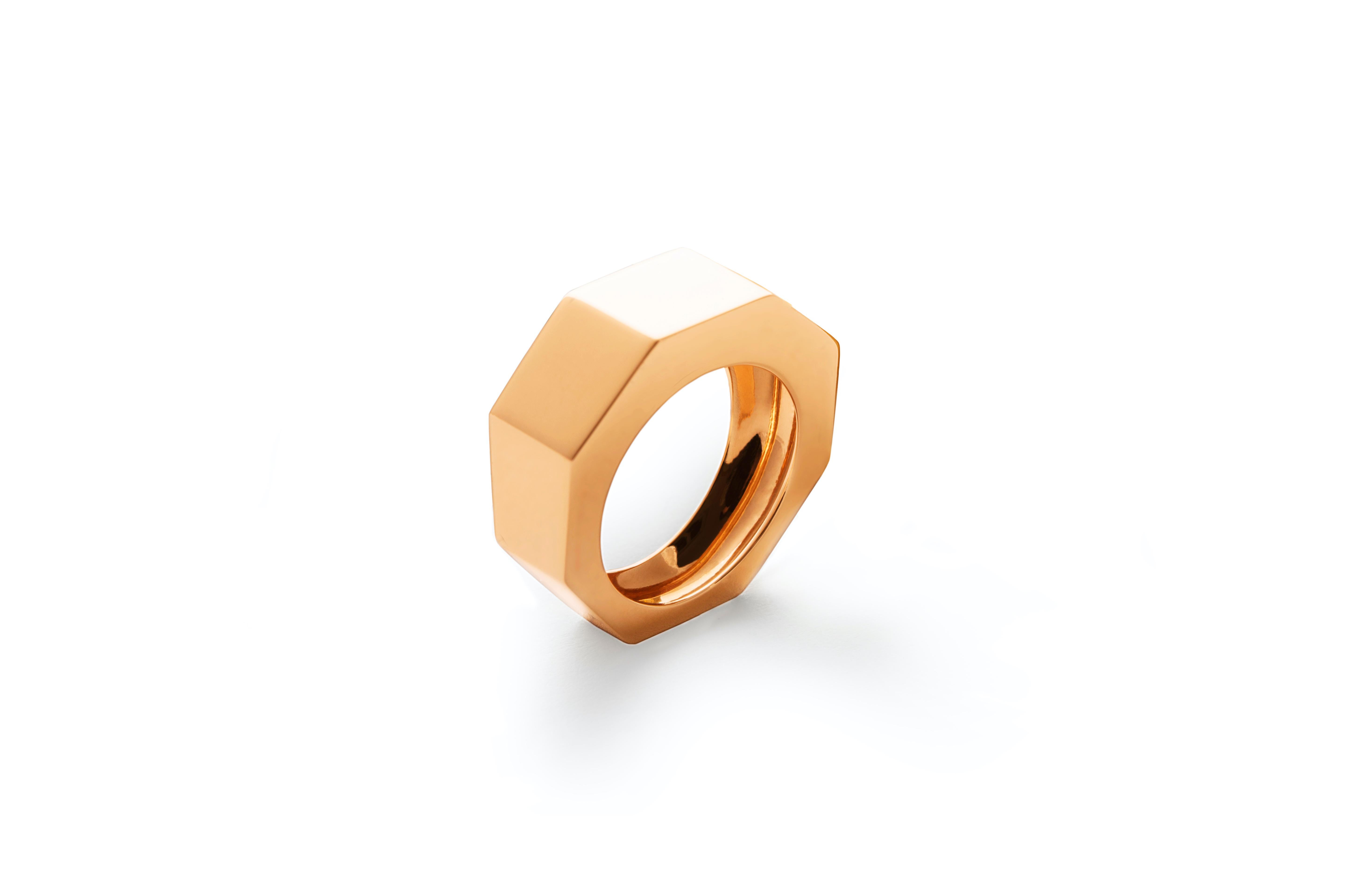 Art Deco Style Customizable 18 Karat Yellow Gold Unisex Modern Design Ring For Sale 3