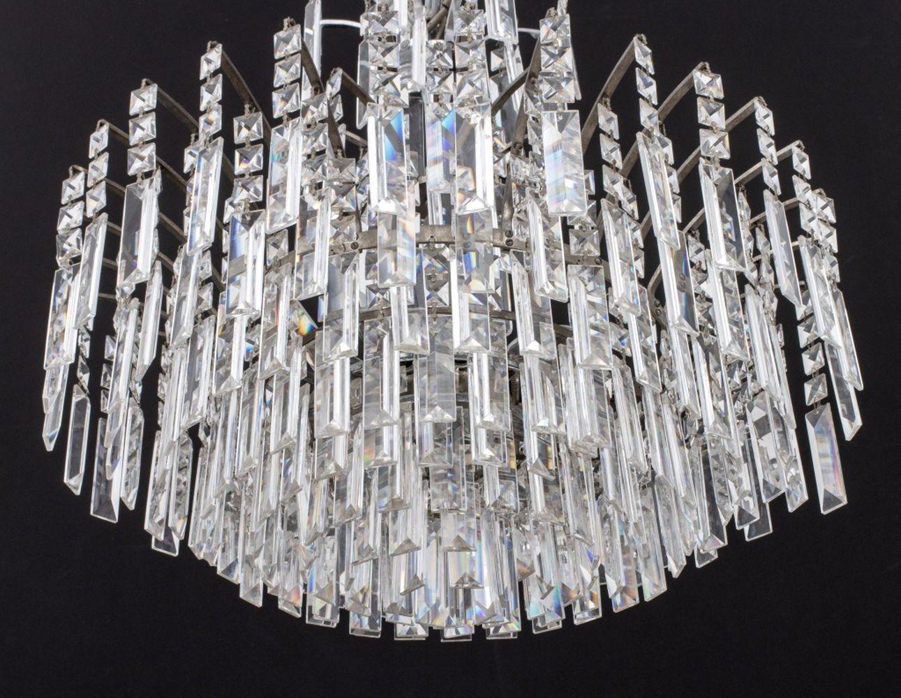 20th Century Art Deco Style Cut-Crystal Circular Chandelier For Sale