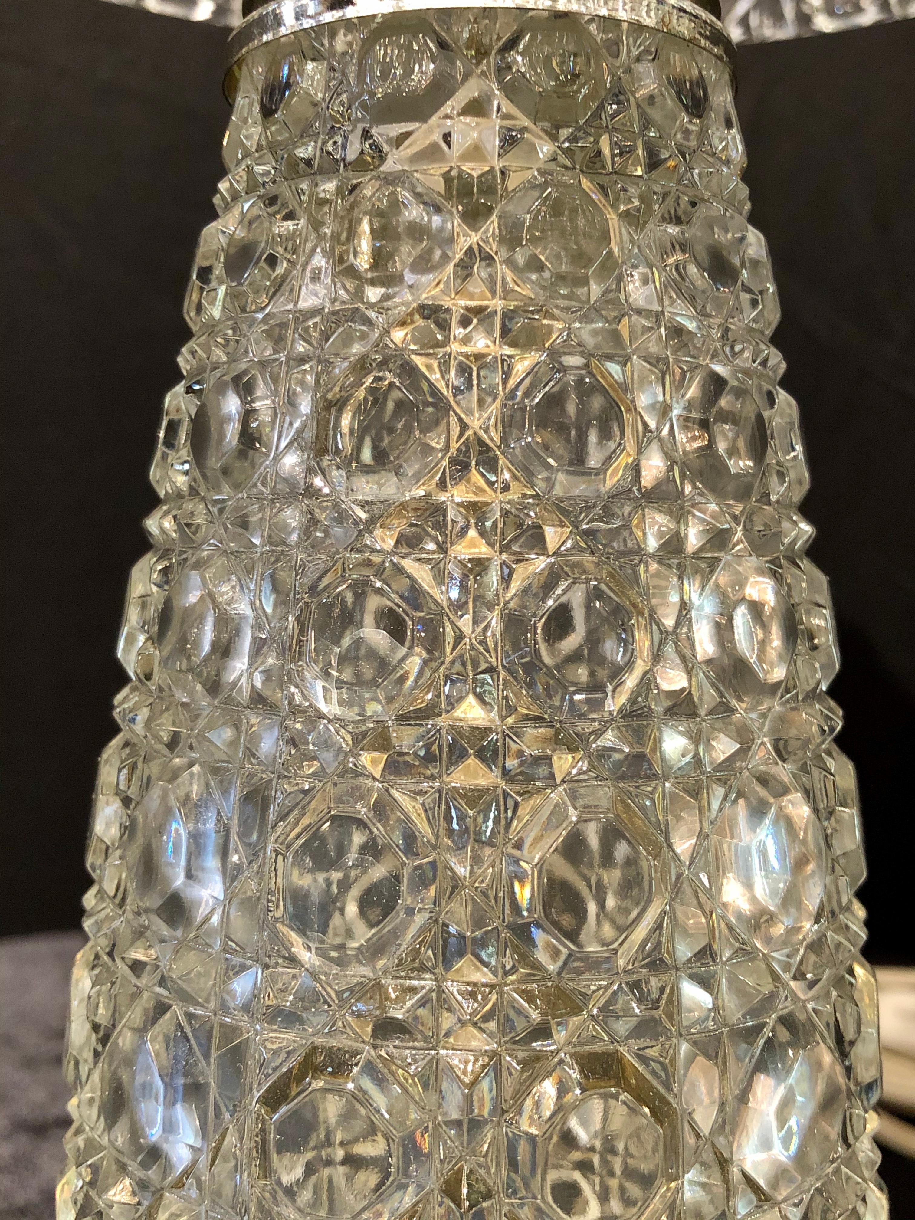 Art Deco Stil geschliffenes Kristall Dome geformt Schreibtischlampe im Angebot 3