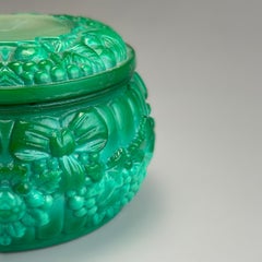 Plat à bibelots en verre malachite tchèque de style Art déco, années 1960