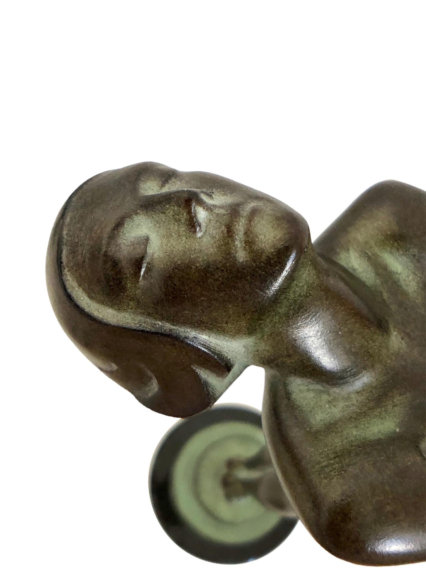 Sculpture de danseuse de style Art Déco Clarté avec boule de jade Original Max Le Verrier Bon état à Ulm, DE