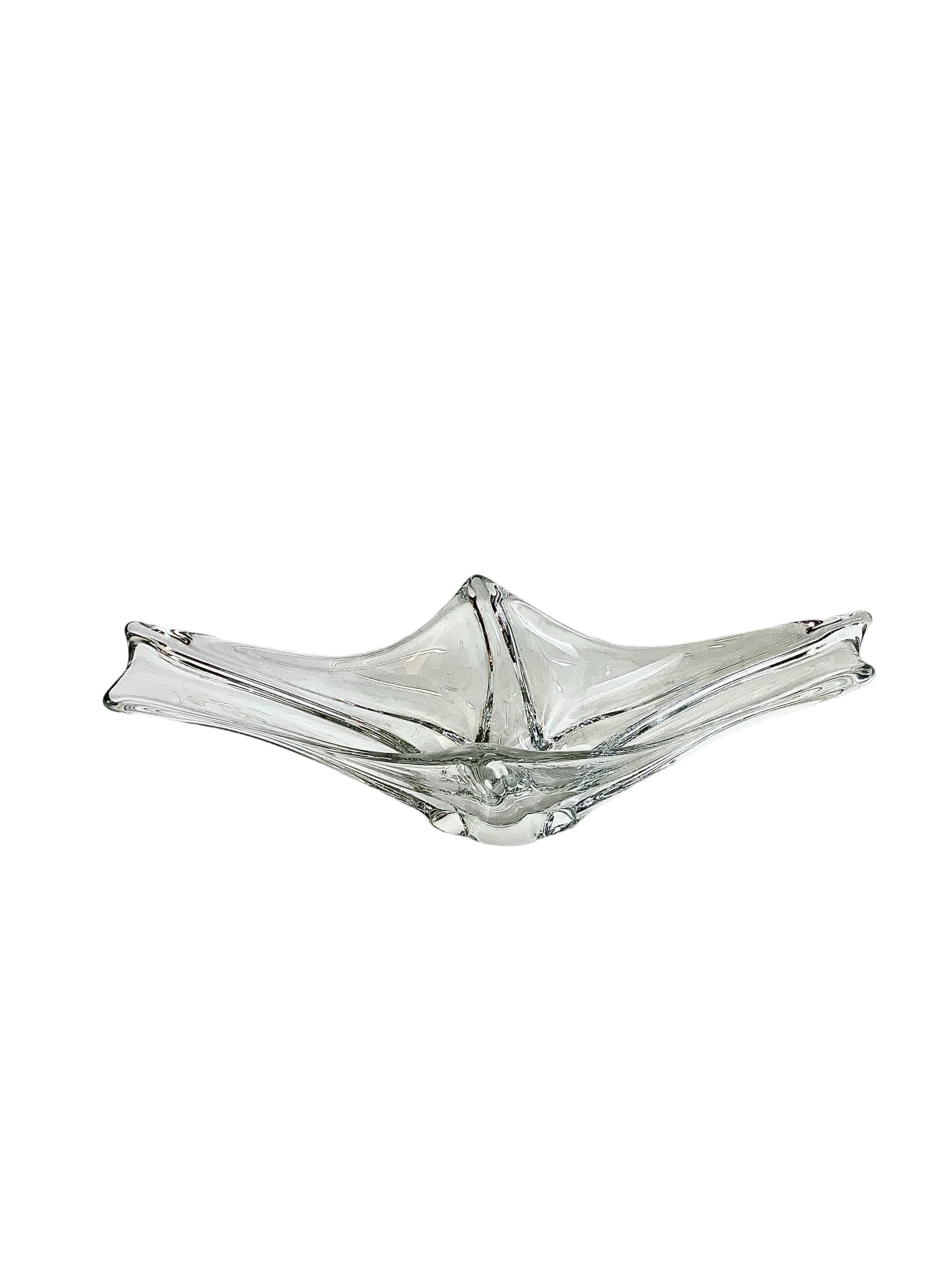 A spectacular Art Deco style crystal fruit dish, from the legendary French Daum cristallerie. Constructed in an undulating Freeform design, this wonderful, heavy, vintage piece is in excellent condition, and would make a marvellous table centrepiece
