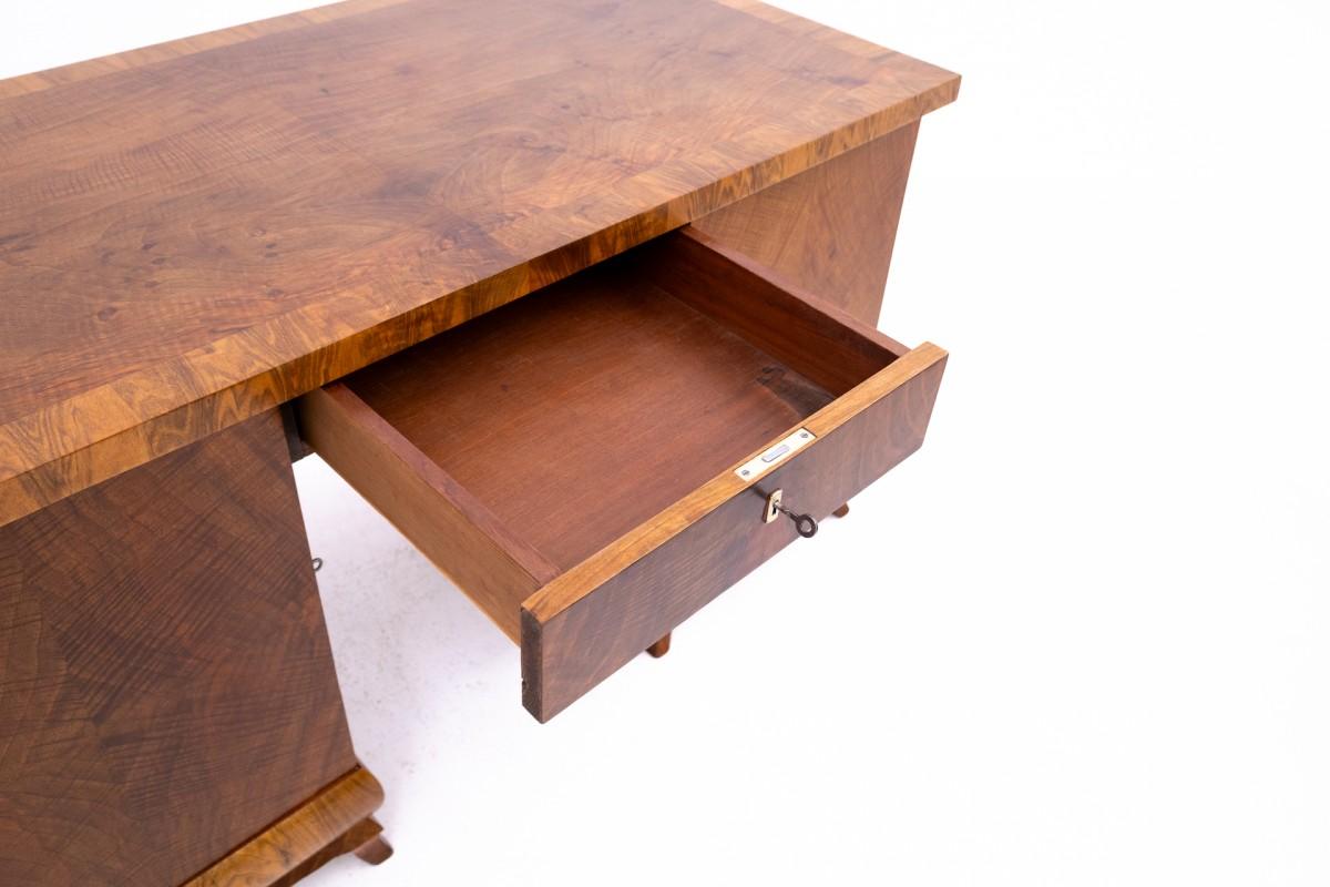 Metà XX secolo Scrivania in stile Art Déco, Polonia, anni '40. in vendita