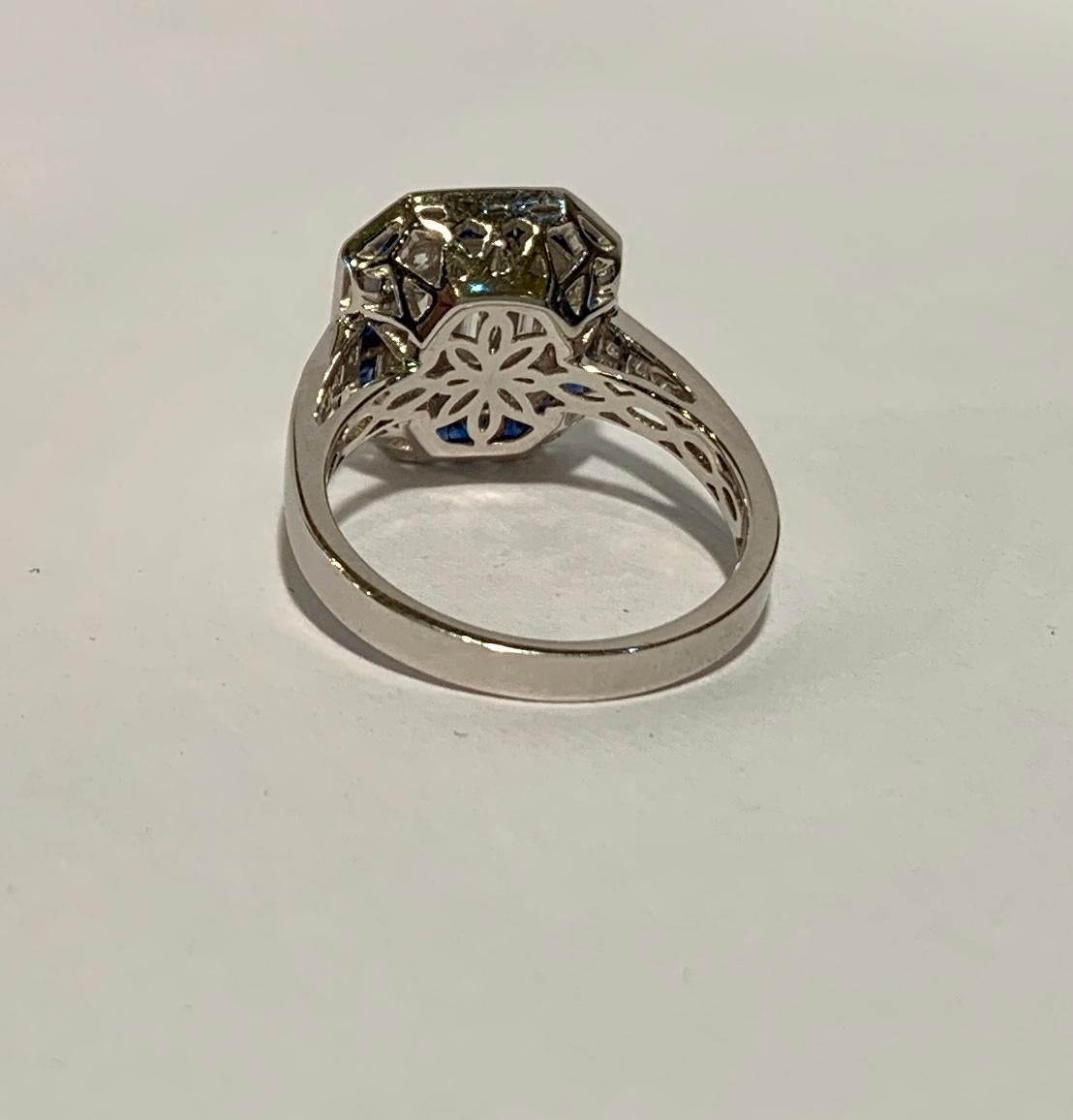 Art Deco Style Diamond and Blue Sapphire Calibre Cut 18 Karat White Gold Ring 5