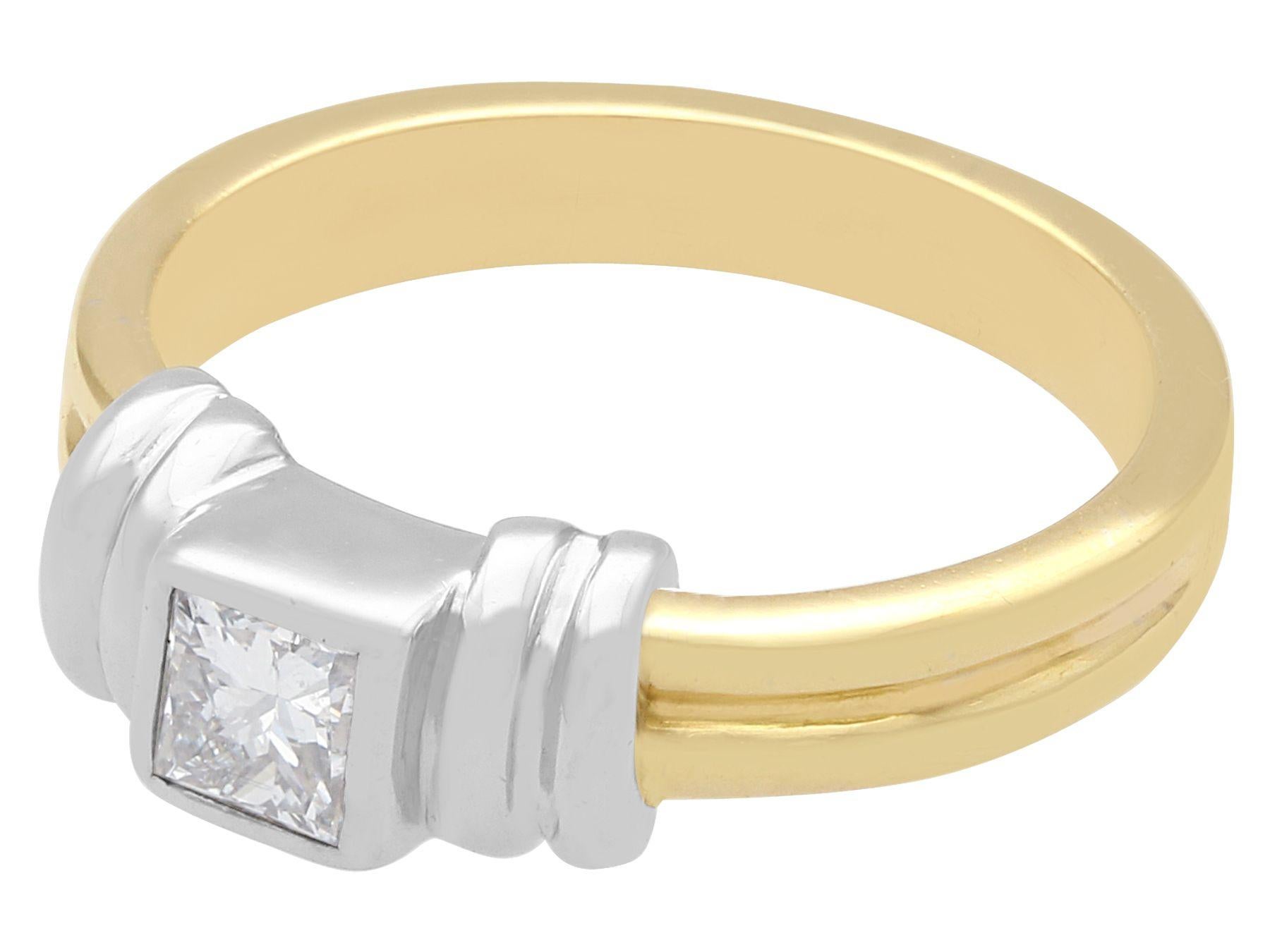 Art Deco Style Diamond and Gold Solitaire Engagement Ring In Excellent Condition For Sale In Jesmond, Newcastle Upon Tyne