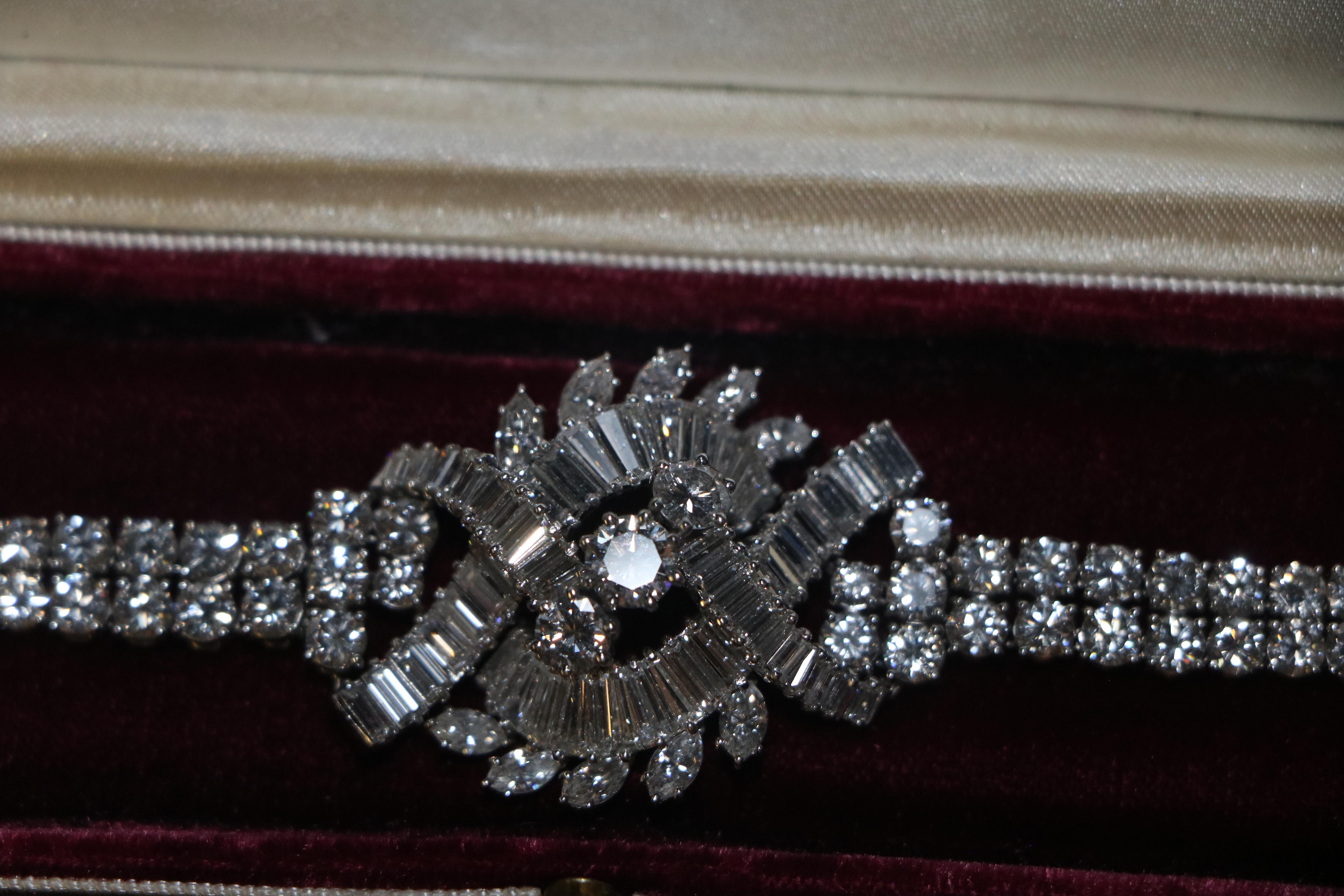 Women's Art Deco style diamond bracelet from Asprey & Company Limited For Sale