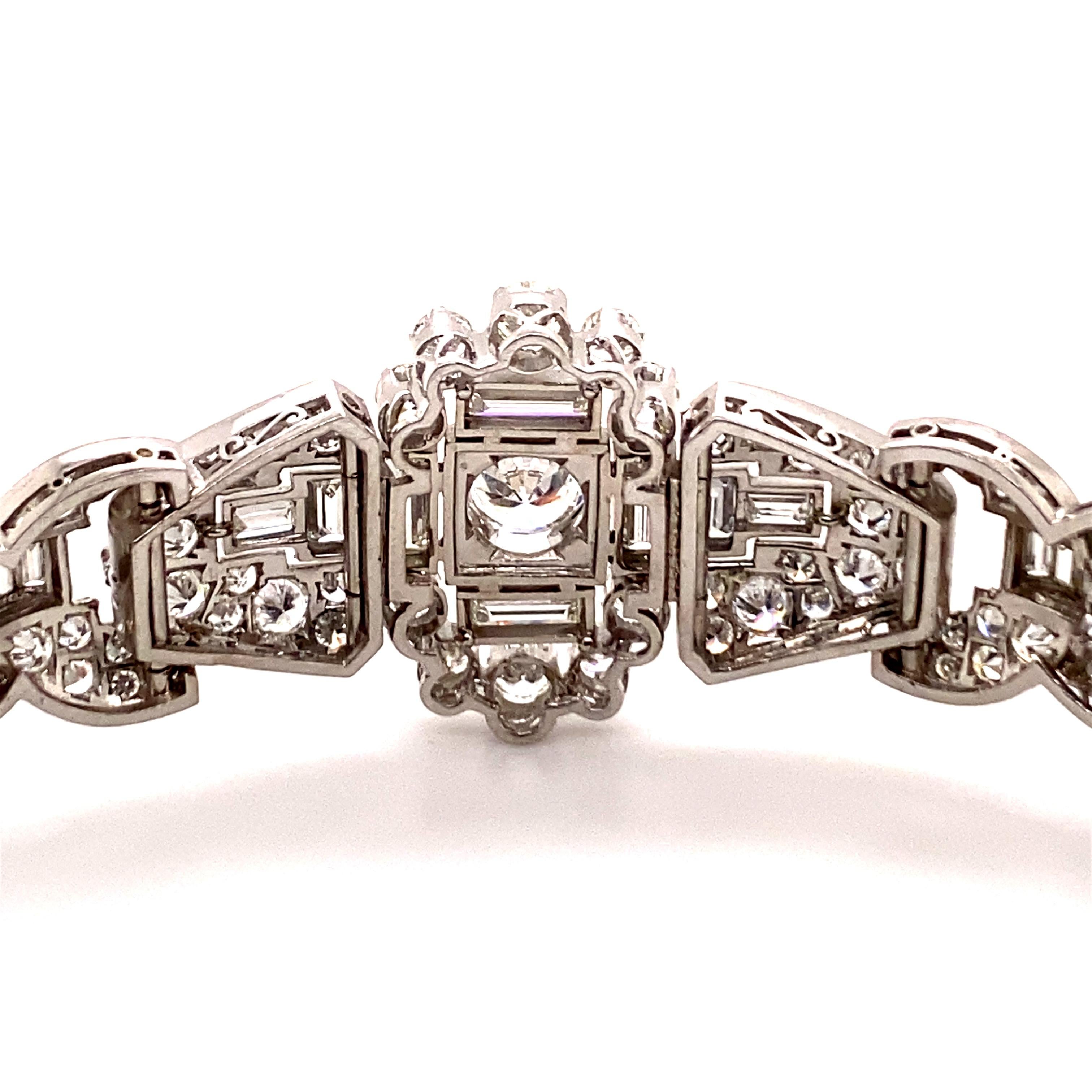 Art Deco Style Diamond Bracelet in Platinum 950 In Good Condition In Lucerne, CH