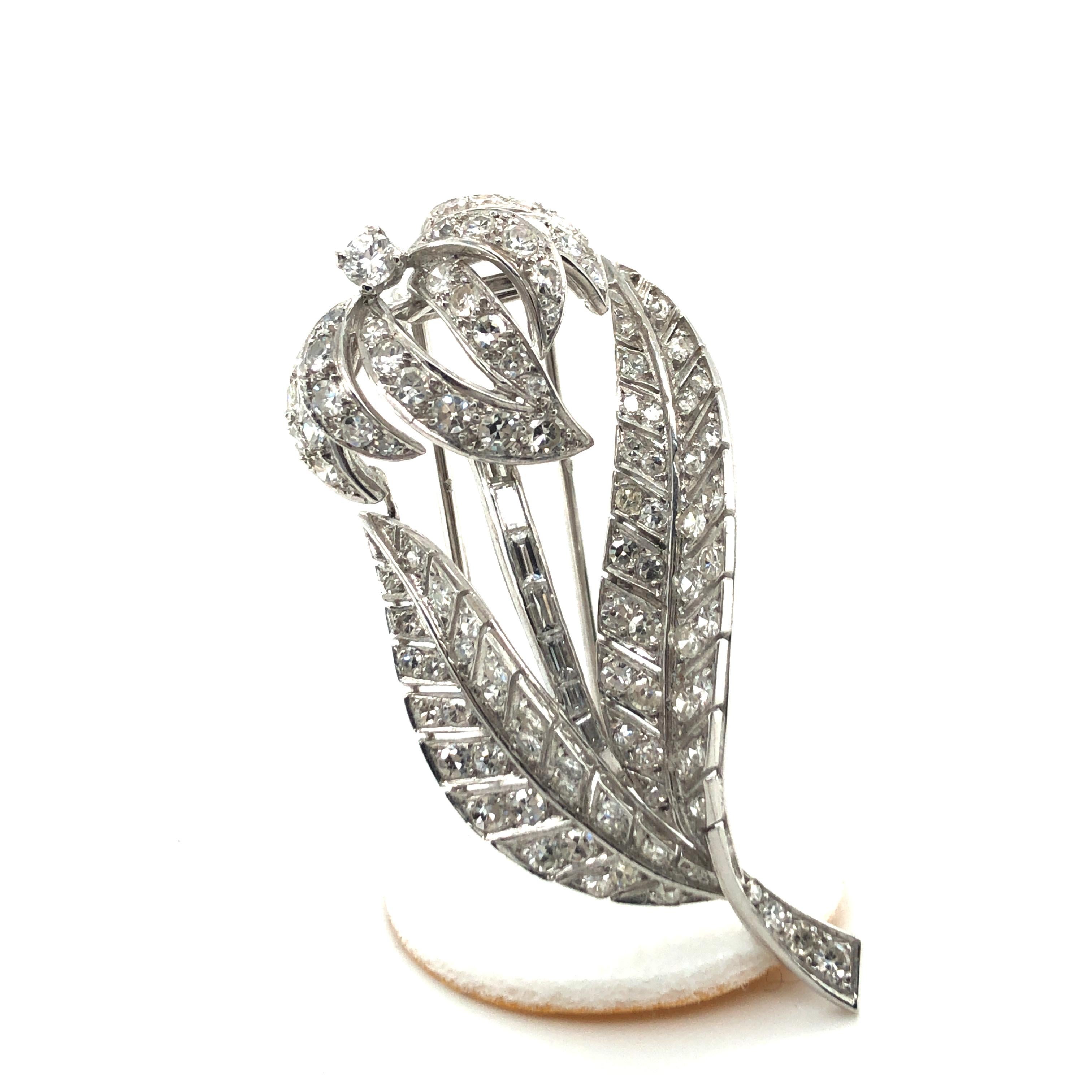 Women's or Men's Art Deco Style Diamond Brooch in Platinum 950