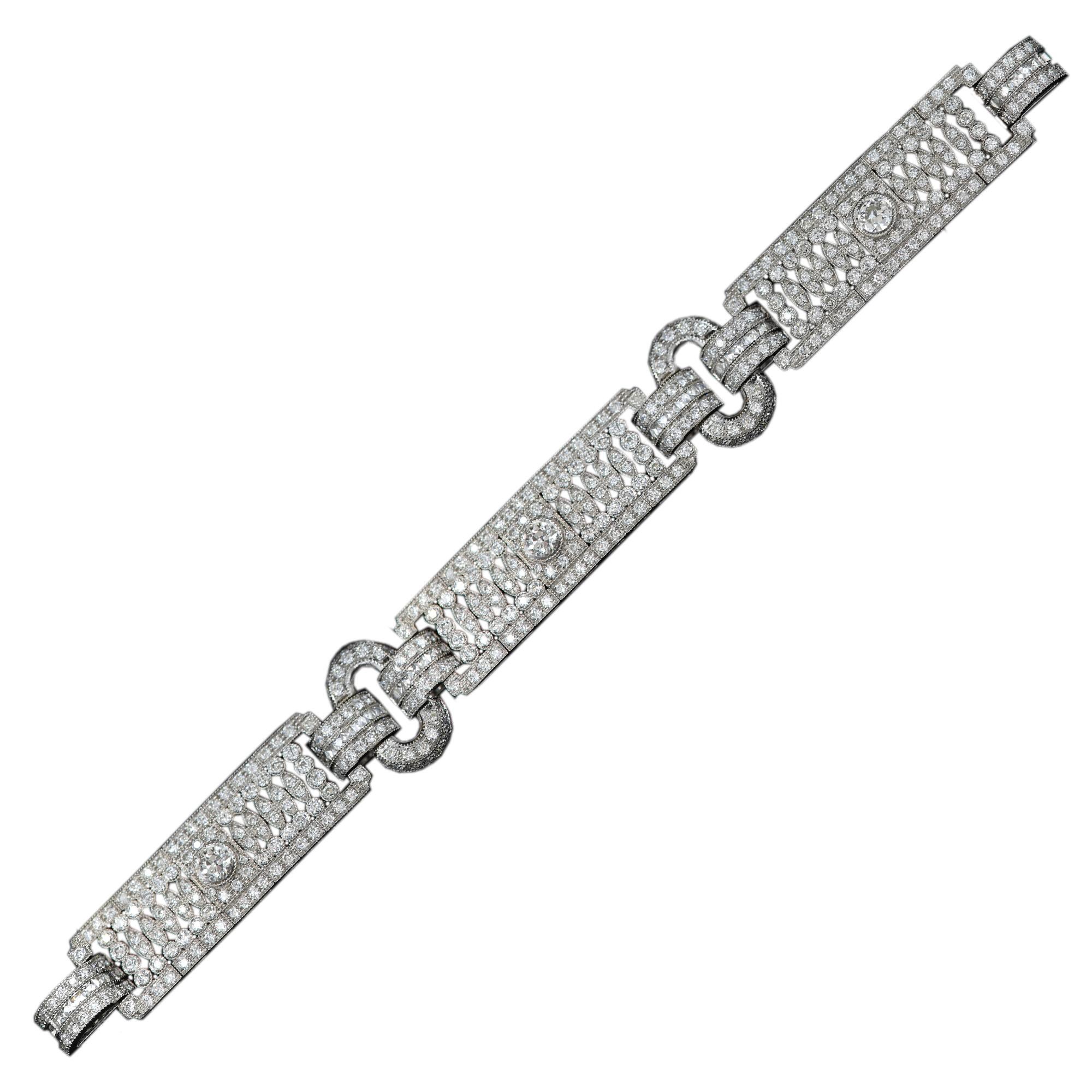 Art Deco Style Diamond Buckle Link Bracelet 18 Karat Old Diamond Cut Diamonds For Sale 7