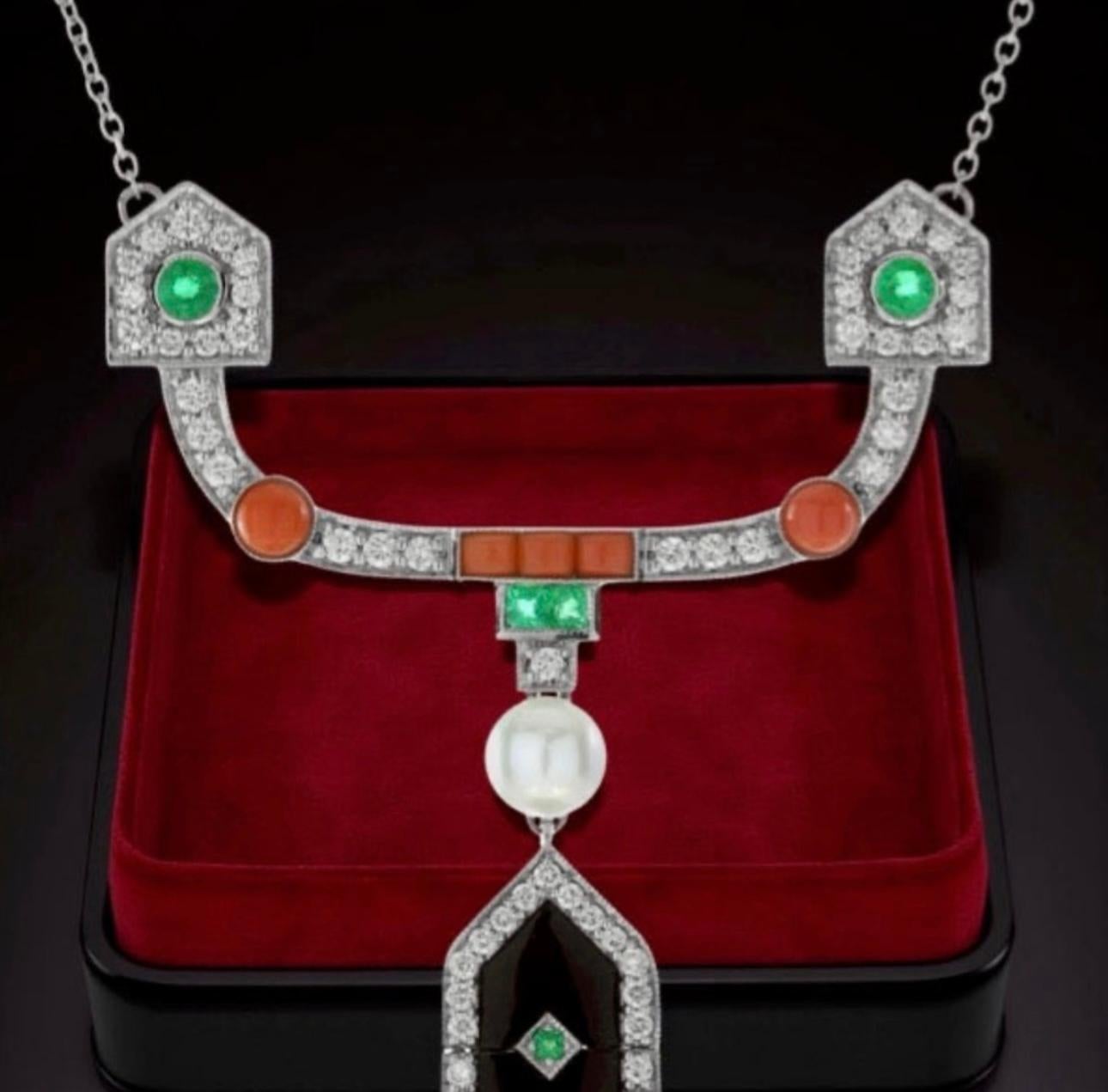 Art déco Collier en or blanc 18K avec diamants, corail, émeraude, perles et onyx de style Art Déco en vente