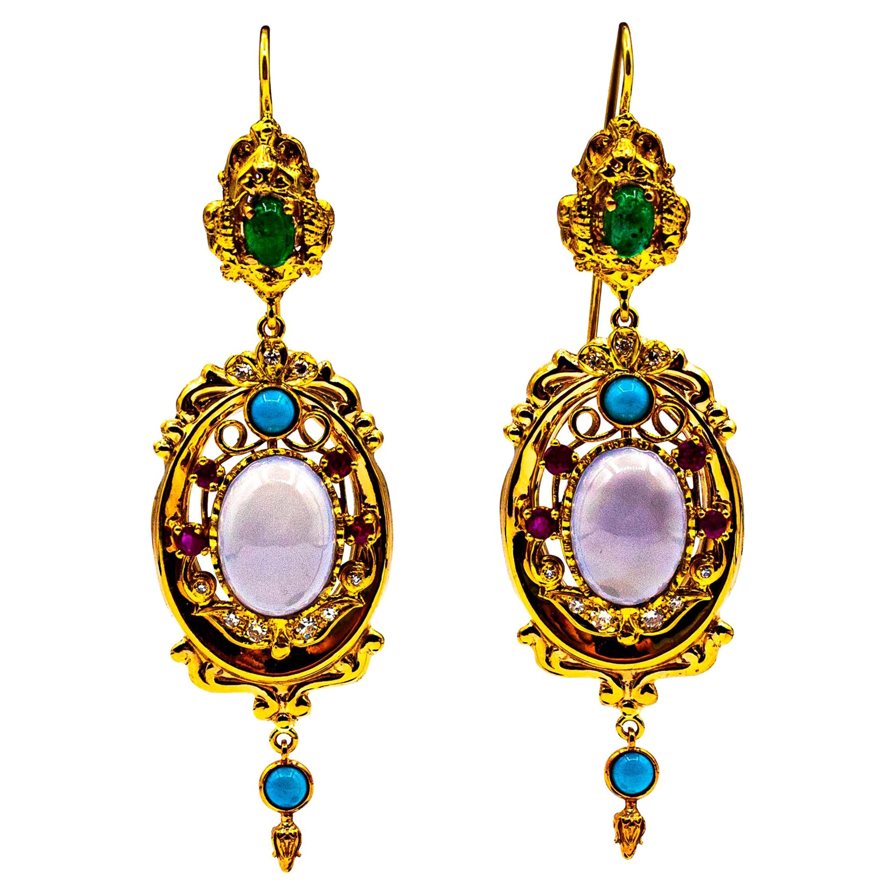 Orecchini in oro giallo in stile Art Deco con diamante, smeraldo, rubino, calcedonio e turchese