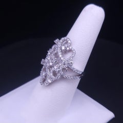 Bague de cocktail en or blanc 14 carats avec filigrane de diamants de style Art déco