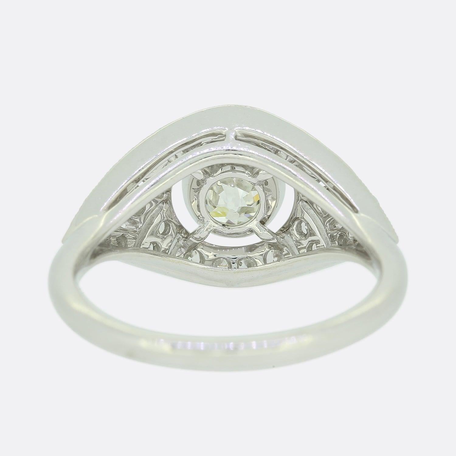 Anello in filigrana di diamanti in stile Art Déco In condizioni buone in vendita a London, GB