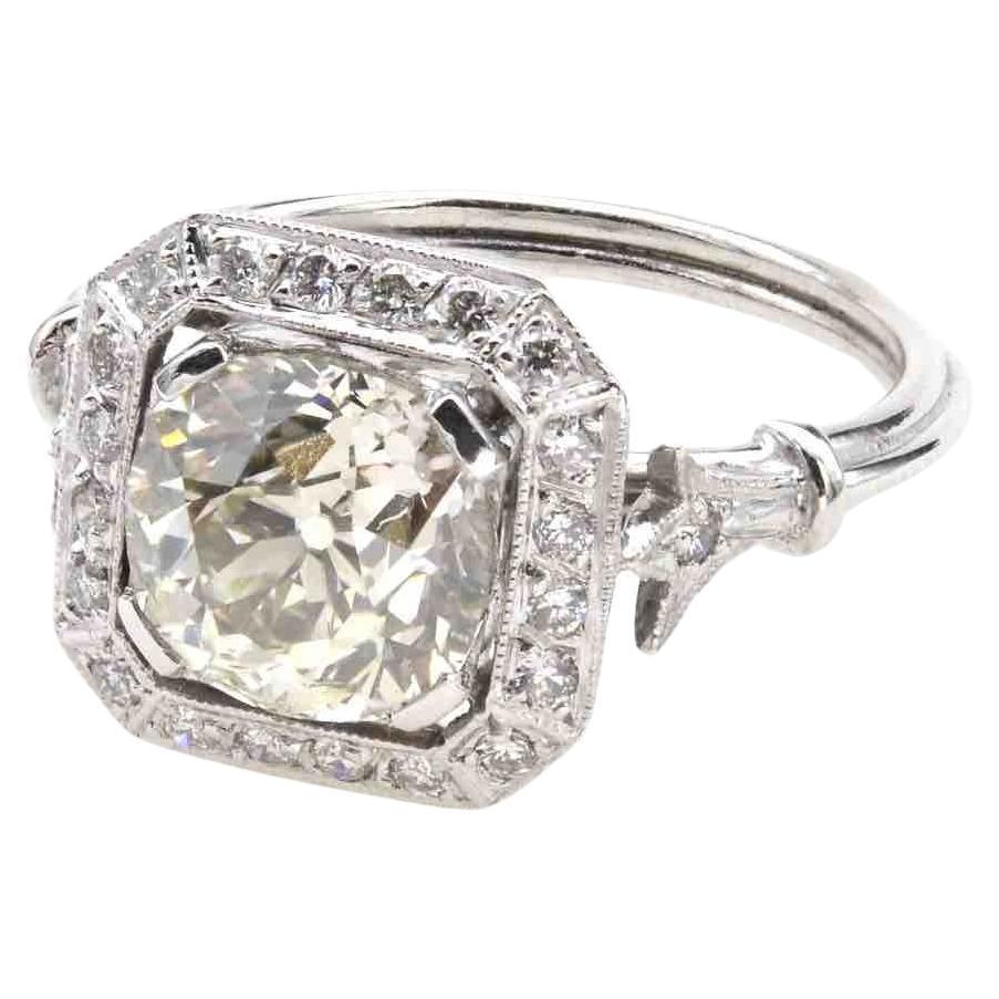 Art Deco style diamond ring in platinum For Sale