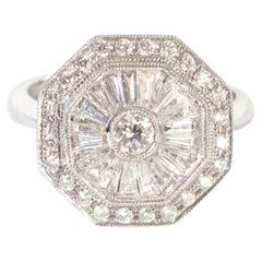 Diamantring im Art-déco-Stil aus Weißgold mit 18 Karat Diamanten