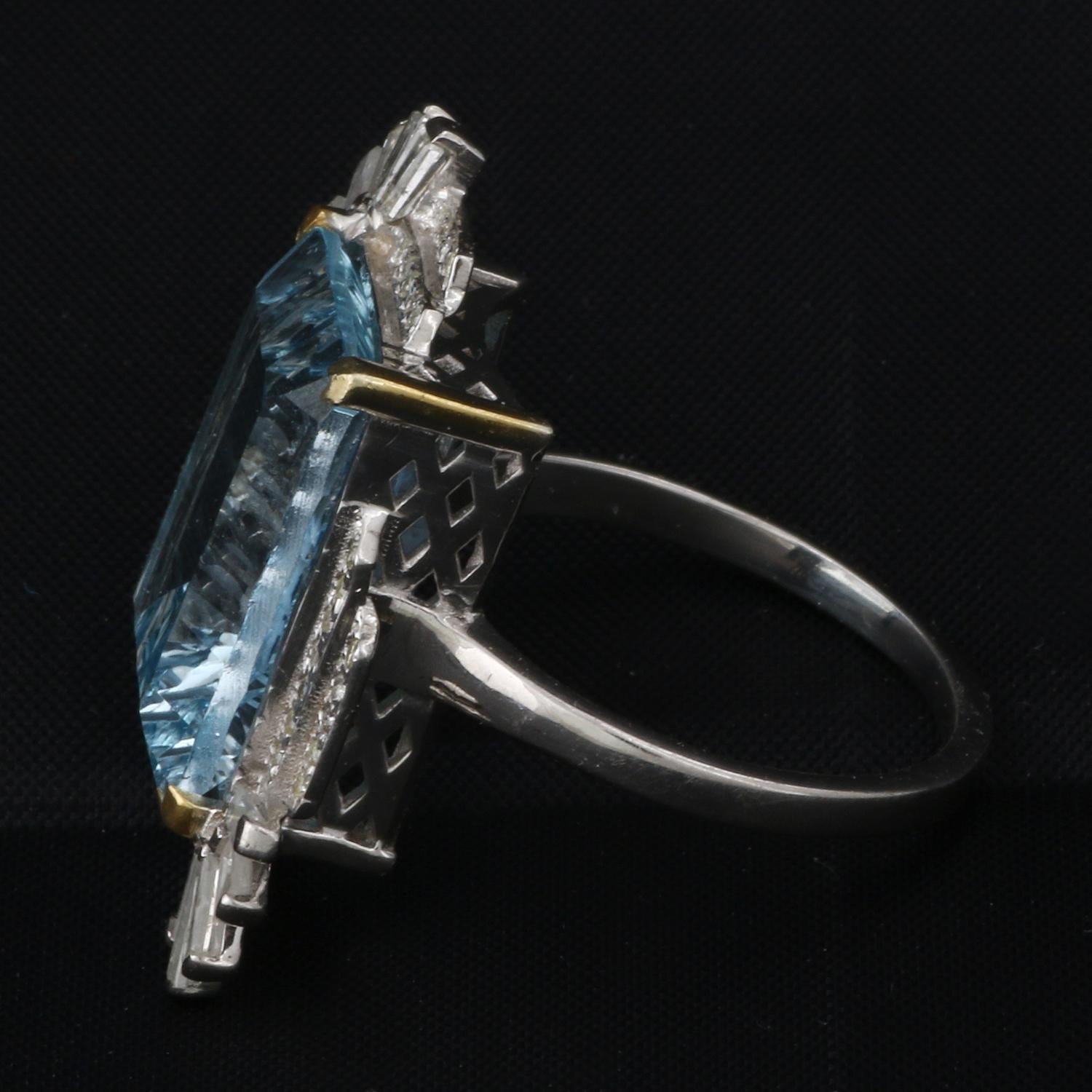 Victorian Art Deco Style Diamond Silver Aquamarine Wedding & Party Cocktail Ring, 7 For Sale