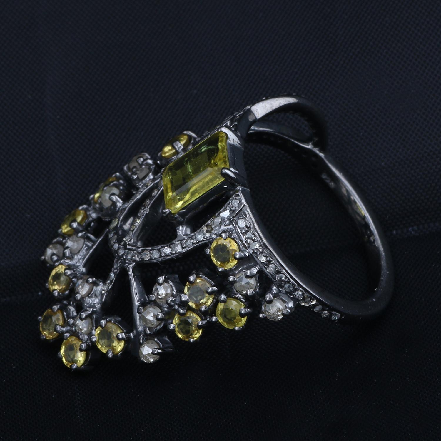Round Cut Art Deco Style Diamond Silver Lemon Quartz Wedding & Party Cocktail Ring For Sale