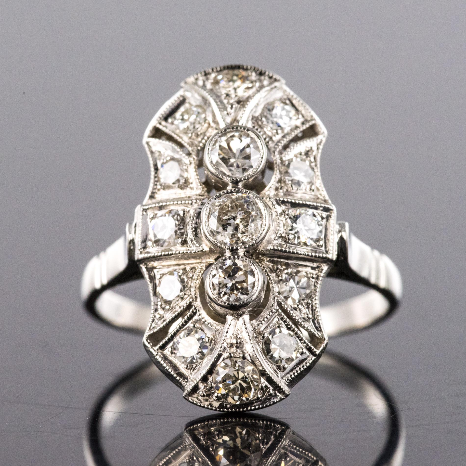 Art Deco Stil Diamanten 18 Karat Weißgold Ring im Angebot 7