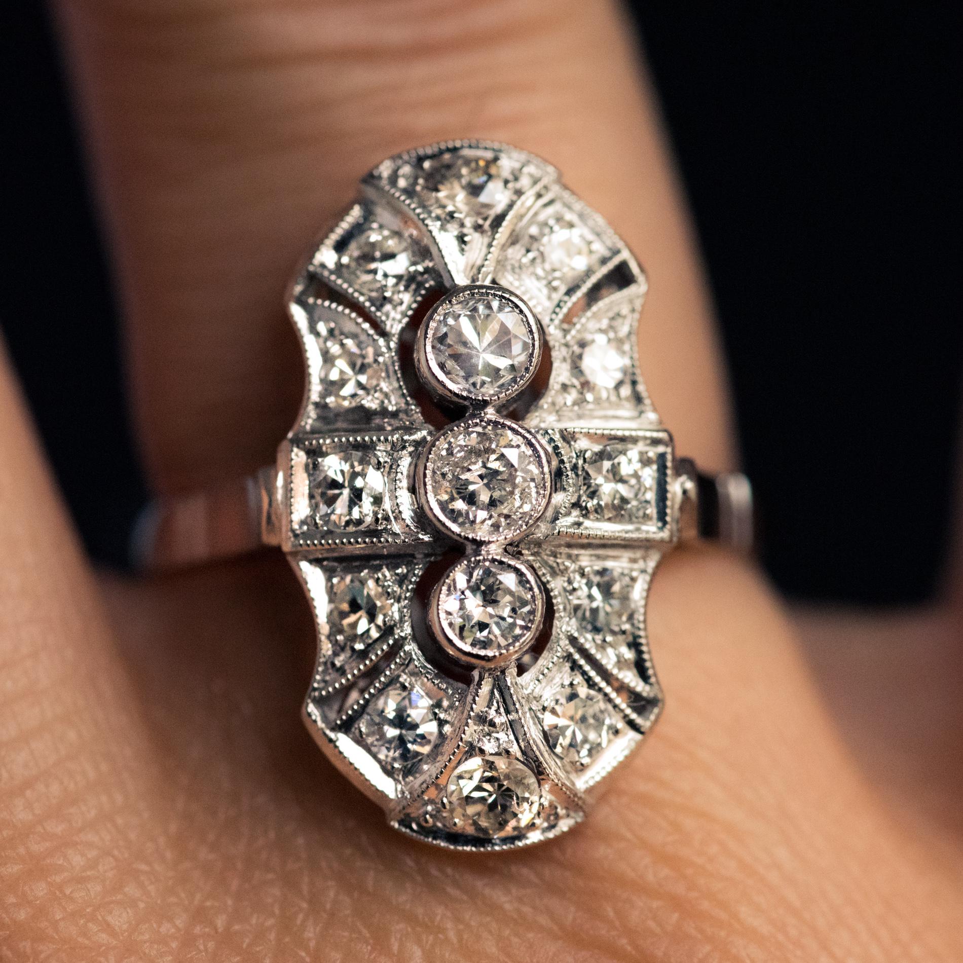 Art Deco Stil Diamanten 18 Karat Weißgold Ring im Zustand „Hervorragend“ im Angebot in Poitiers, FR