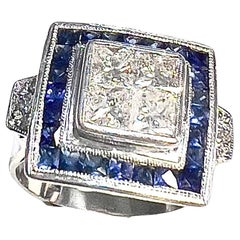 Ring aus Platin und Weißgold mit Diamanten und Saphiren im Art-déco-Stil