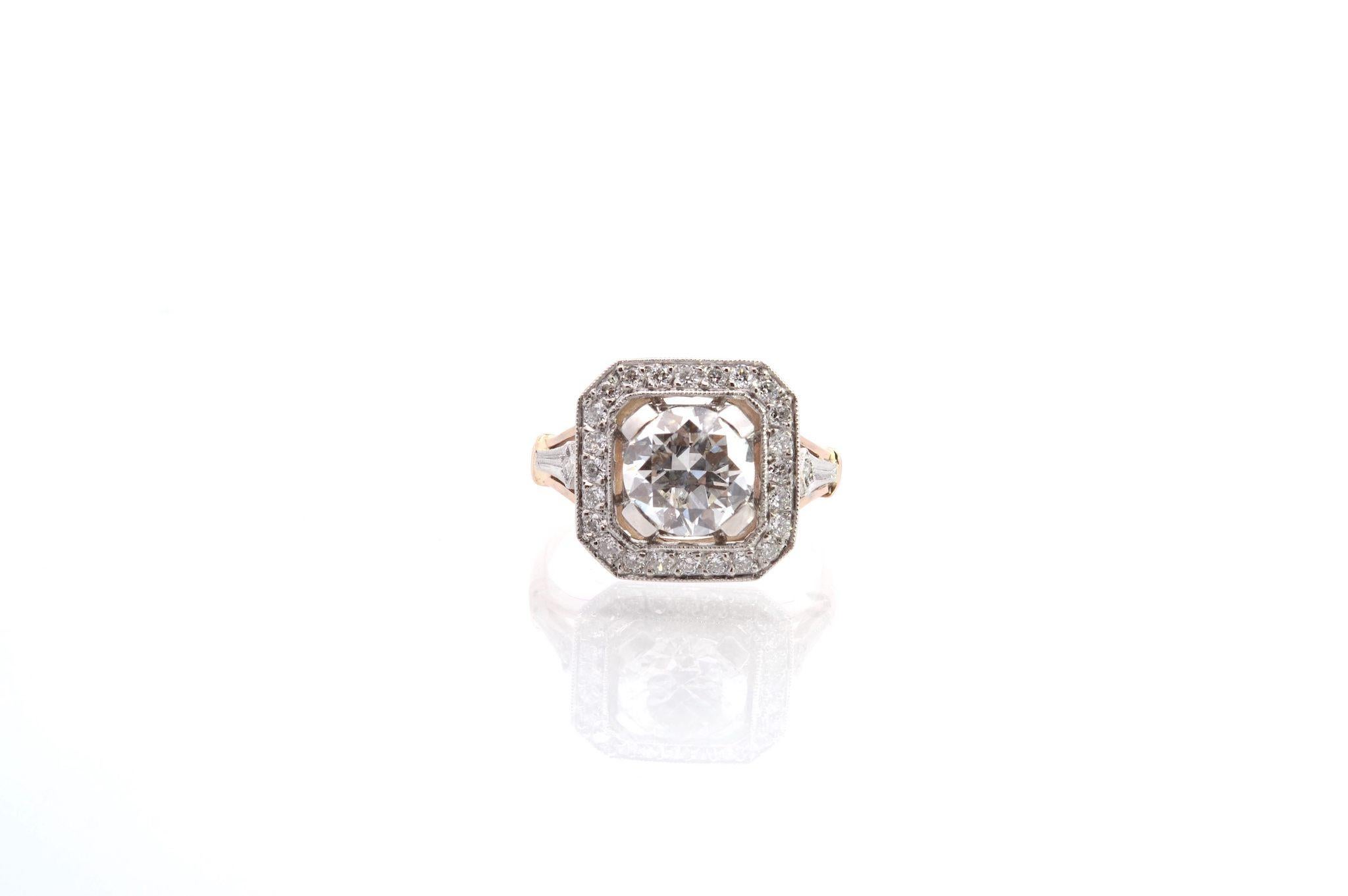 Stones: 1 diamond of 1.57cts G/ P1, 26 diamonds: 0.40ct
Material: Rose gold and platinum
Dimensions: 1.3cm
Weight: 4.4g
Period: Recent in art deco style (handmade)
Size: 53 (free sizing)
Certificate
Ref. : 25155 24988A