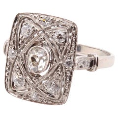 Art deco style diamonds ring in platinum