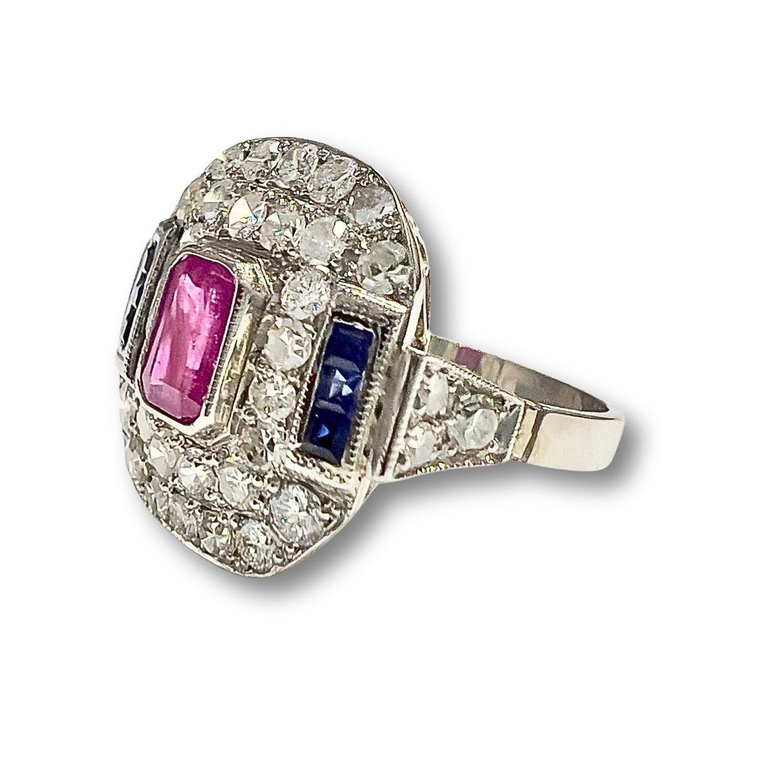 Art Deco Style Diamonds, Sapphire, and Ruby Platinum Ring In Good Condition For Sale In MADRID, ES