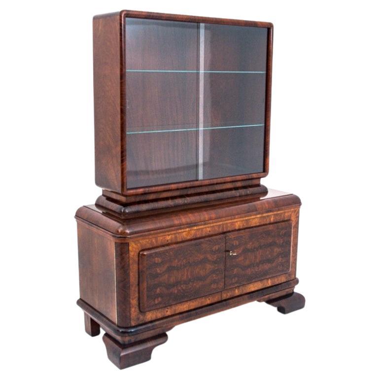 Art Deco style display cabinet, 1940s, Poland. After renovation.