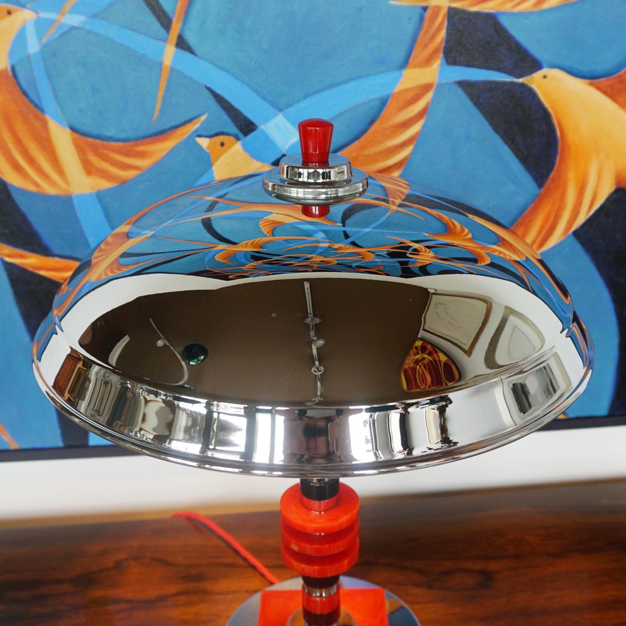 20ième siècle Lampe à dôme de style art déco en vente