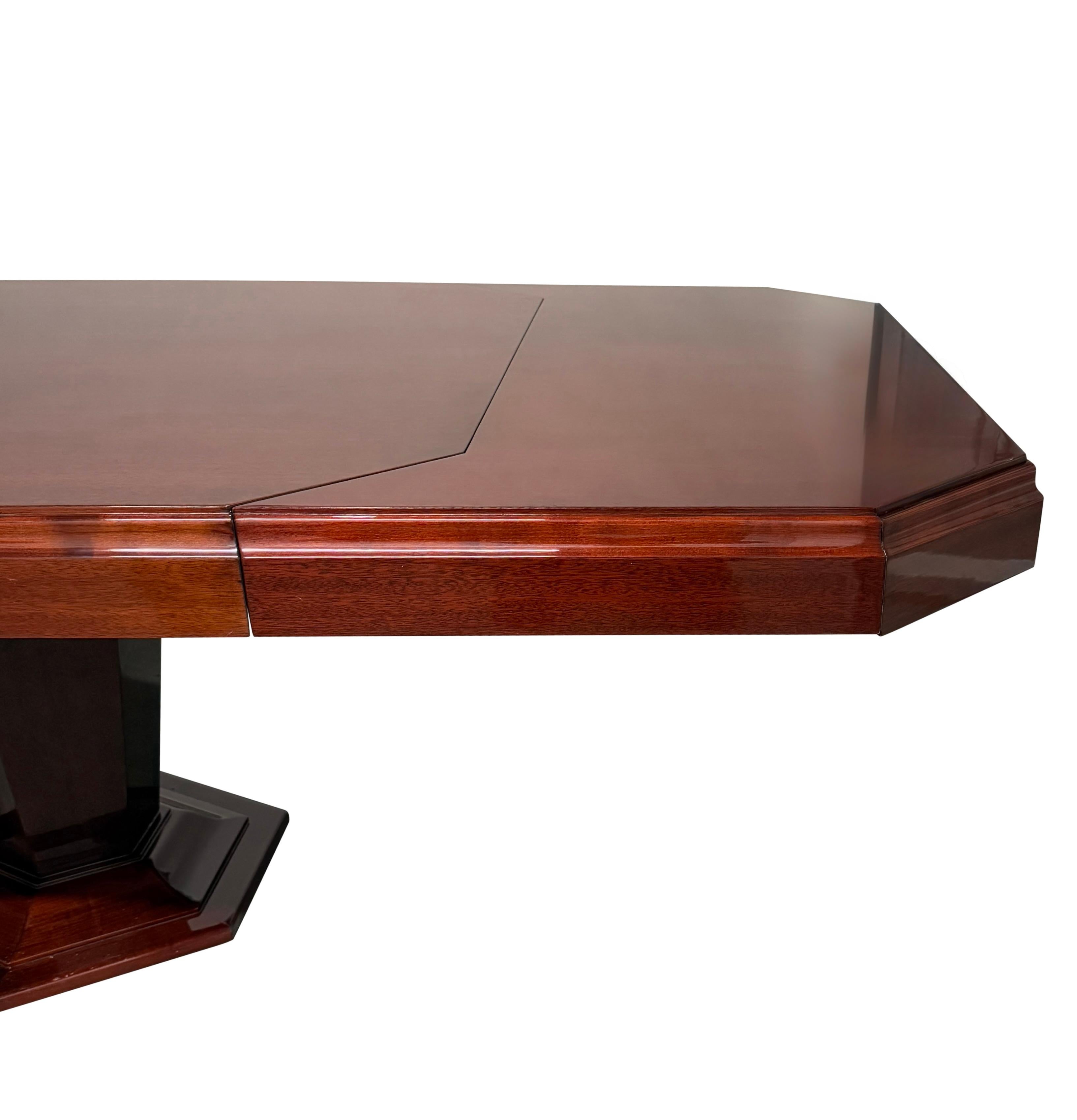 Américain Table de salle à manger à double piédestal de style Art déco en vente