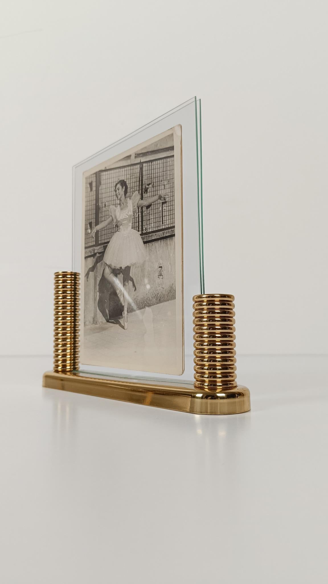 Art Deco Style Double Sided Pictures Frame in gilded Brass & Glass, 80s For Sale 6