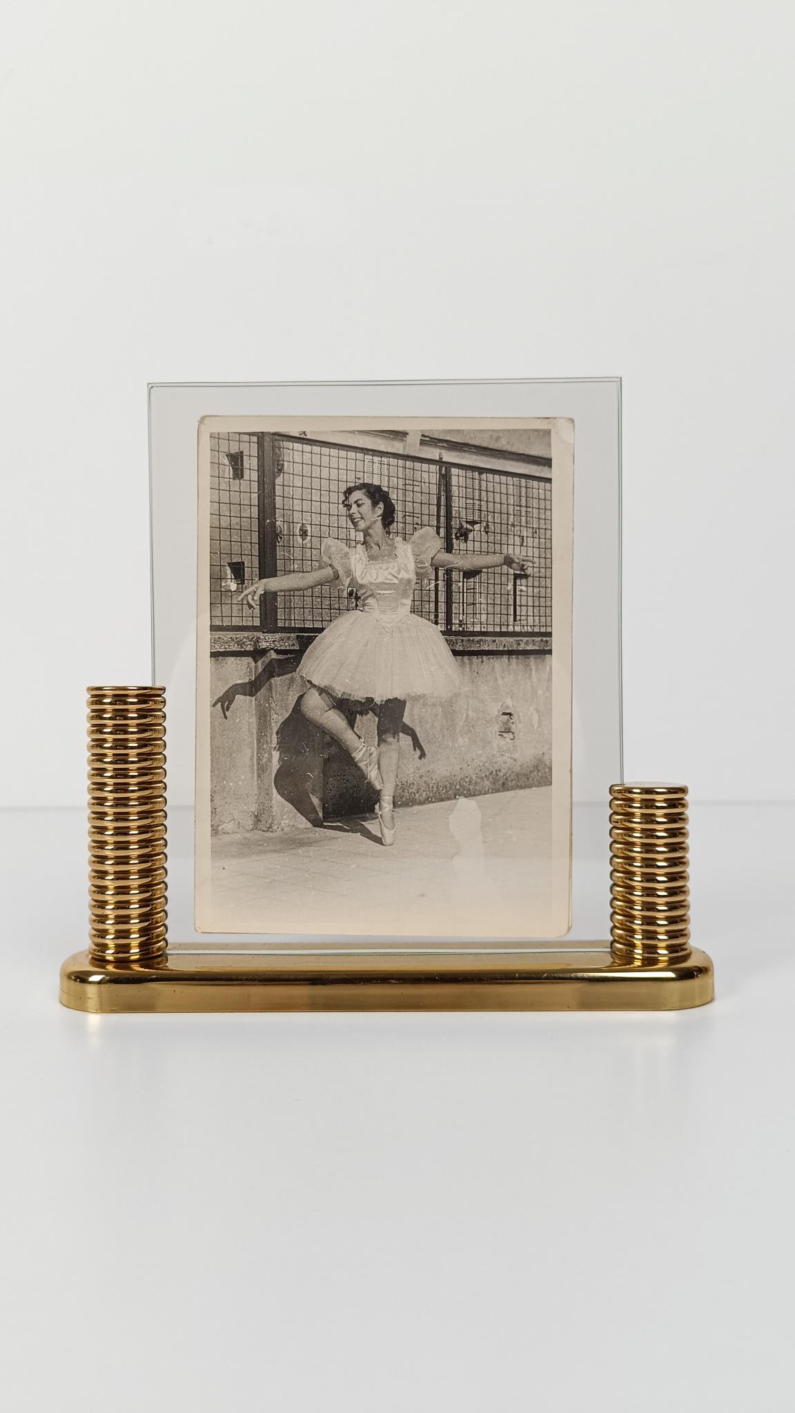 Art Deco Style Double Sided Pictures Frame in gilded Brass & Glass, 80s For Sale 10