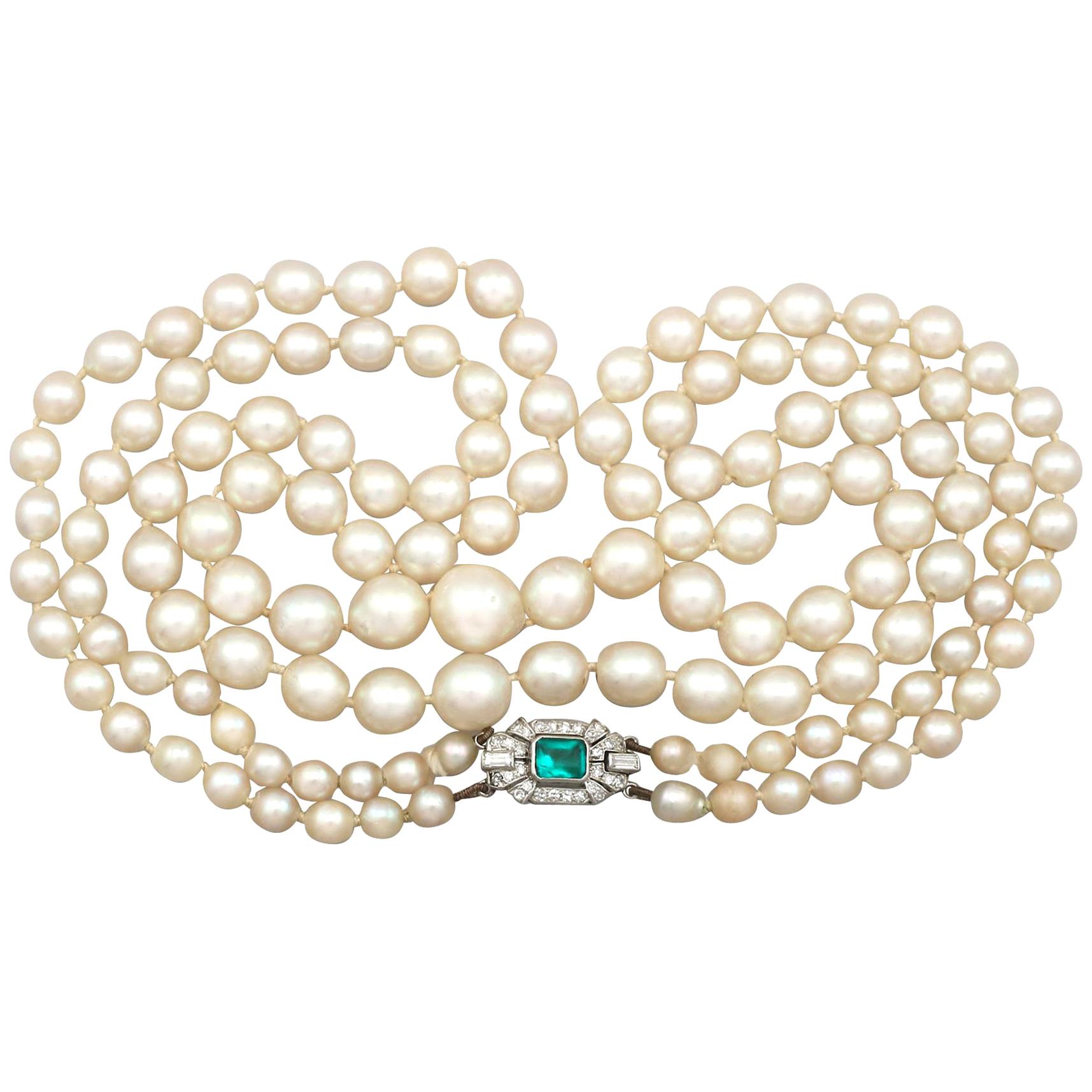 Collier de perles double rang avec fermoir en or blanc et diamants en vente