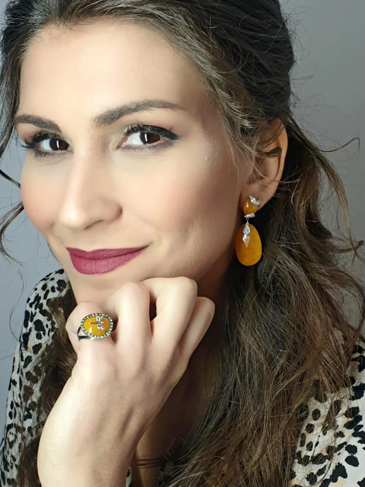 Women's Contemporary 18 Karat Gold Art Deco-Inspired Yellow Jade Diamond Drop Earrings