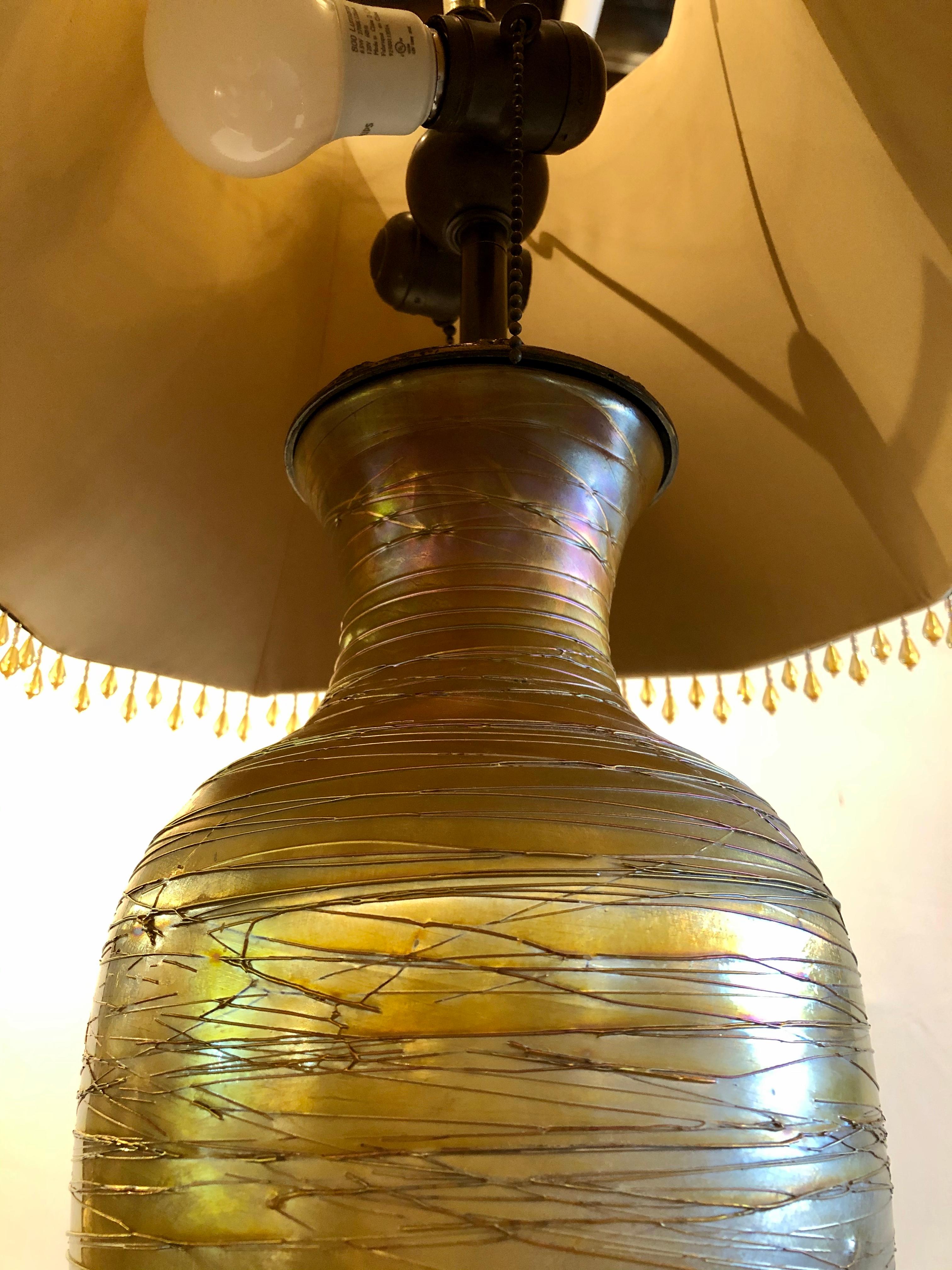 Lampe de table en verre de style Art Déco Durand Fashion avec abat-jour personnalisé en vente 1