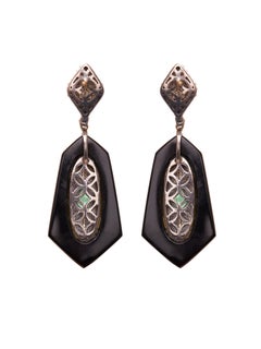 Orecchini in stile Art Déco in oro 14kt, onice nera, smeraldo e diamanti