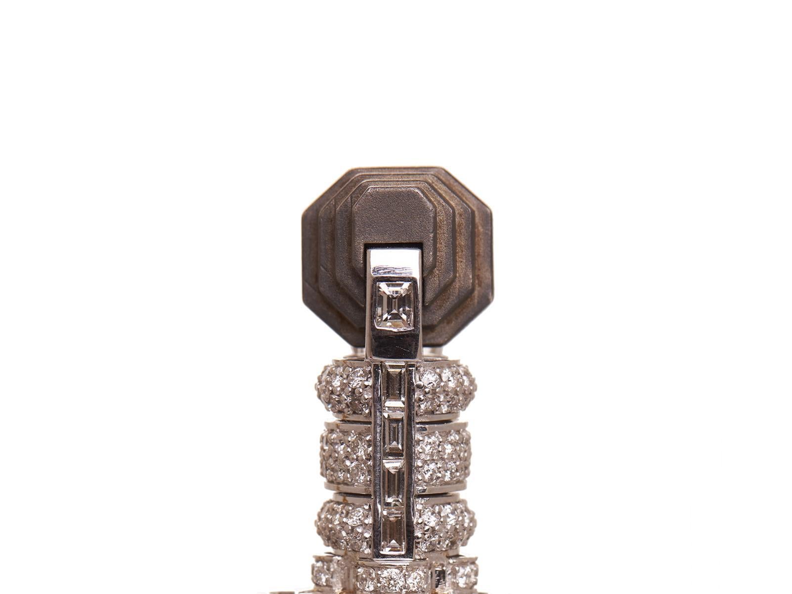 Ohrringe im Art-Déco-Stil aus 18 Karat Gold, Diamanten und Silber (Rundschliff) im Angebot