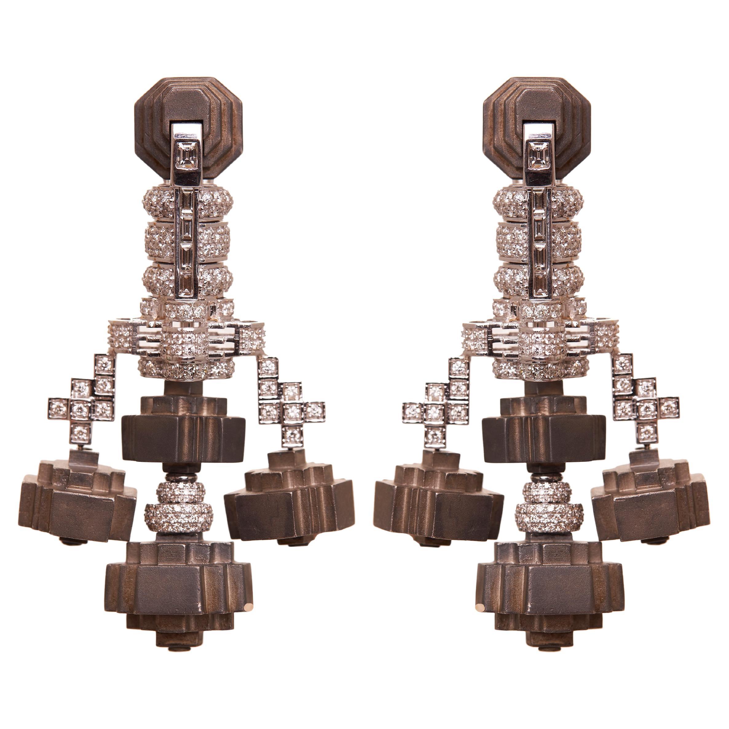 Pendientes estilo Art Déco en oro de 18 quilates, diamantes y plata
