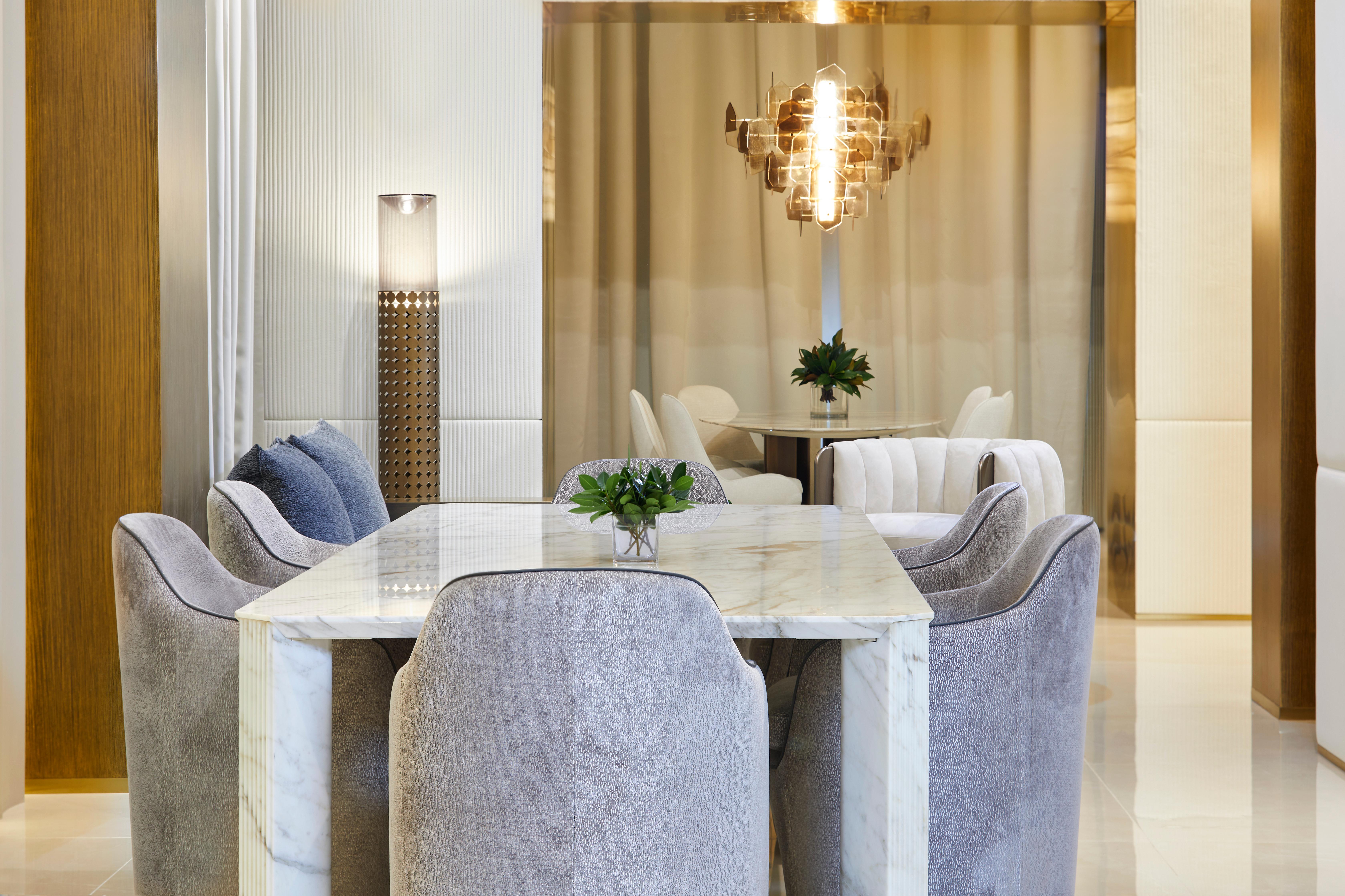 Italian Art Deco Style Elie Saab Maison Calacatta Gold Marble Dining Table, Italy For Sale