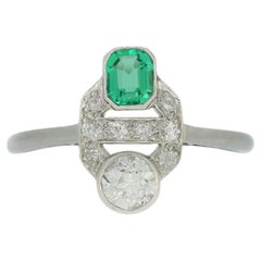 Anello con smeraldo e diamante in stile Art Déco