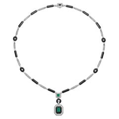 Halskette im Art-déco-Stil mit Smaragd, schwarzem Onyx und Diamanten aus 18 Karat Weißgold