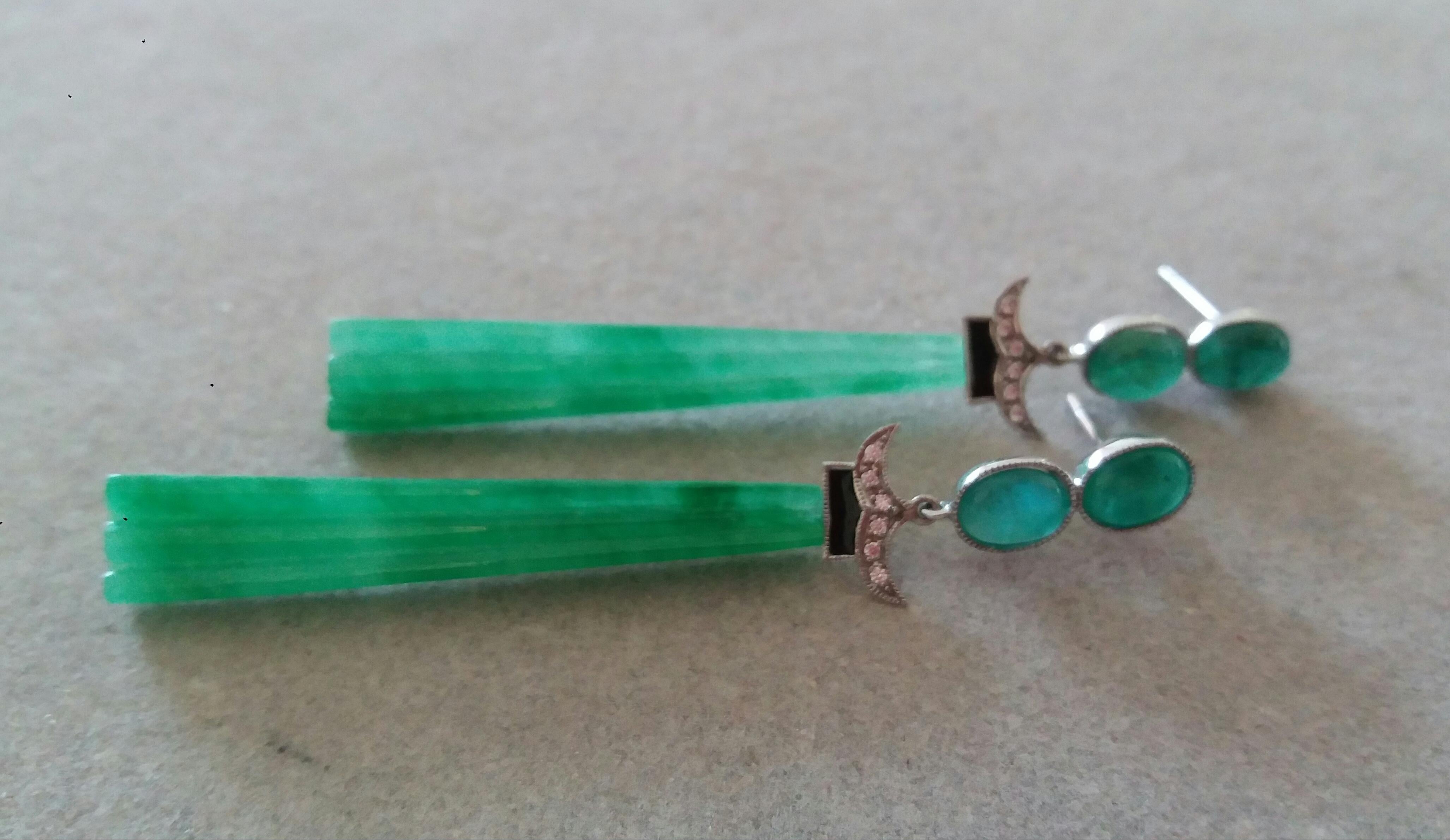 Art Deco Style Emerald Cabs Enamel Gold Diamonds Carved Jade Dangle Earrings In Good Condition For Sale In Bangkok, TH