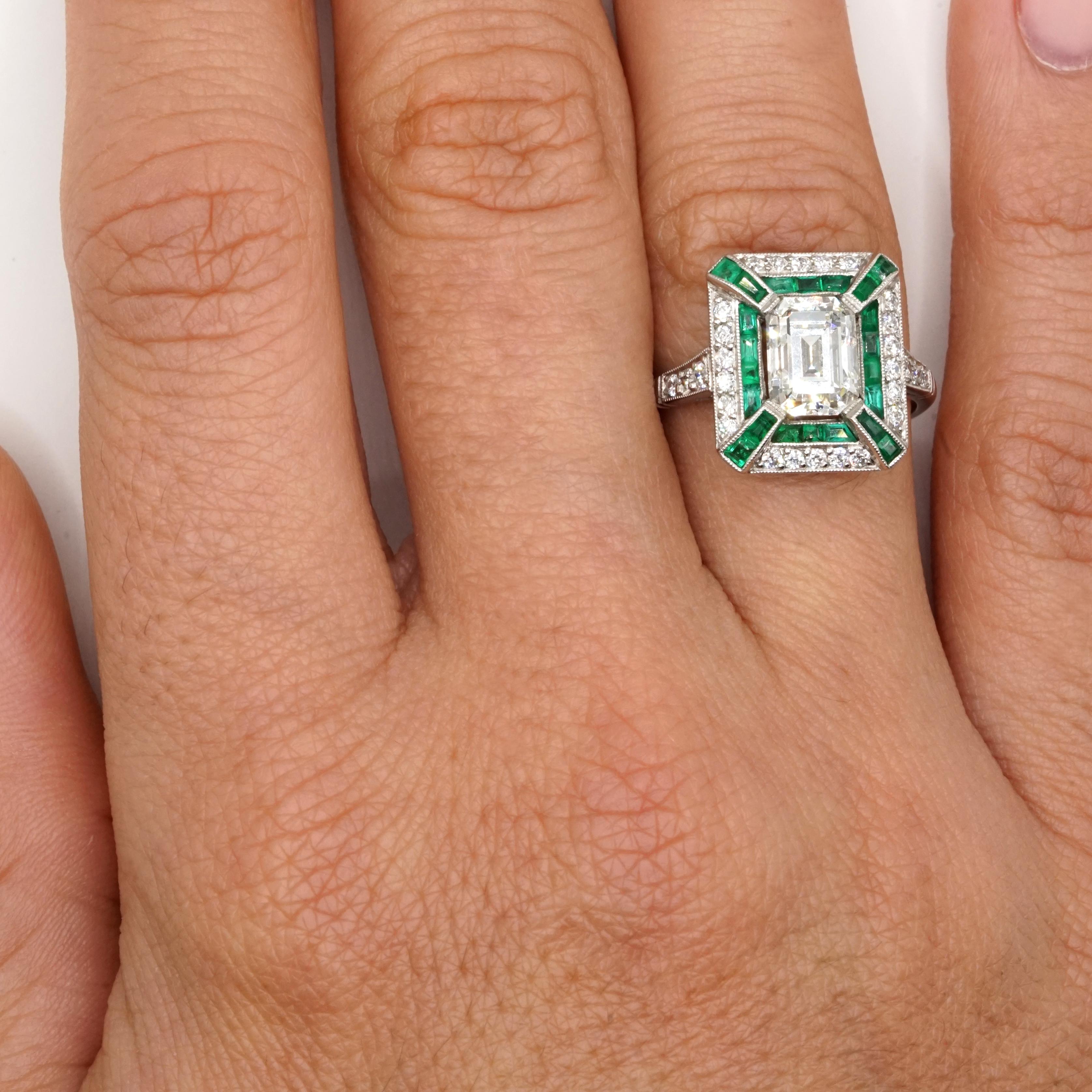 Art Deco Emerald-Cut Diamond and Emerald Halo 14K White Gold Ring For Sale 1