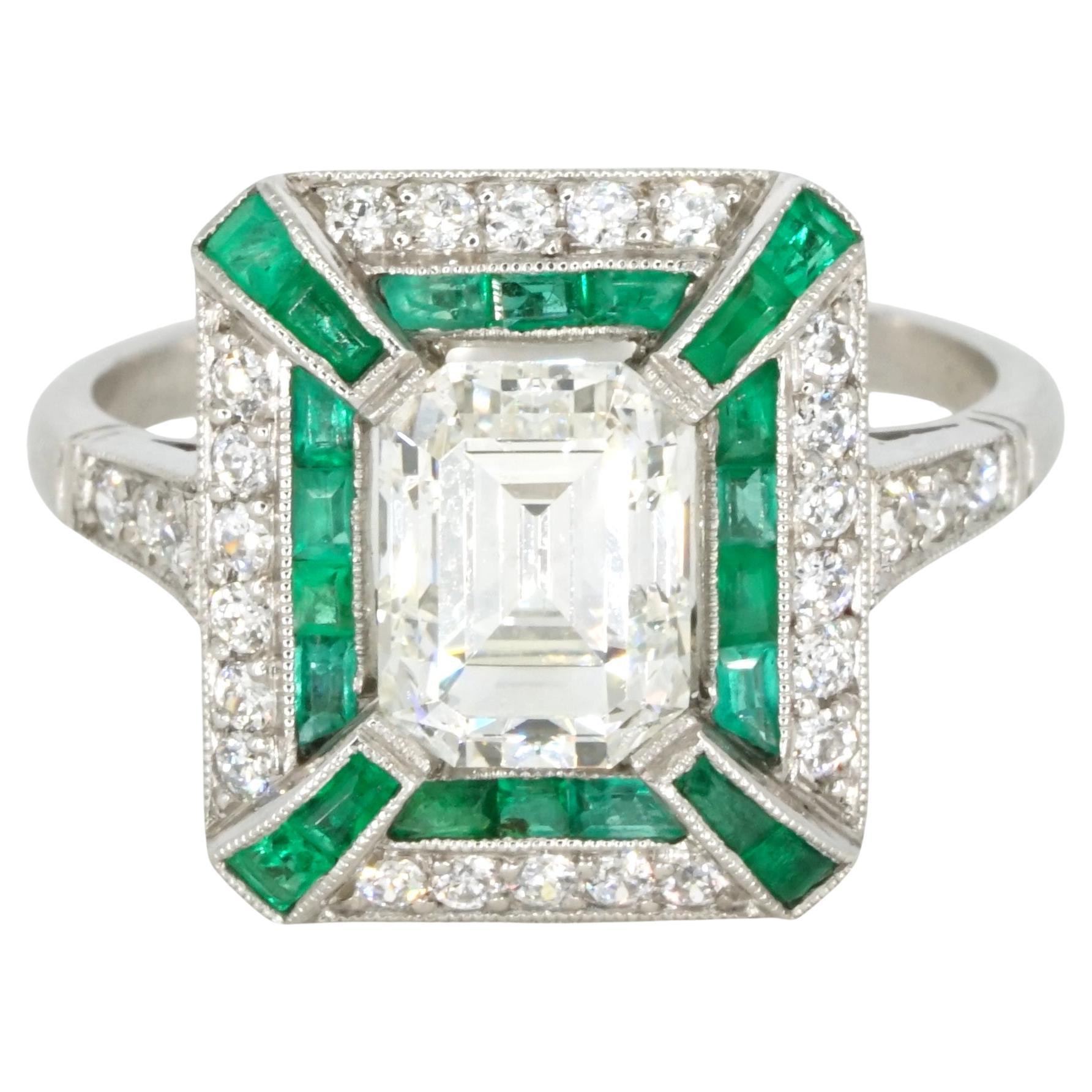 Art Deco Emerald-Cut Diamond and Emerald Halo 14K White Gold Ring For Sale