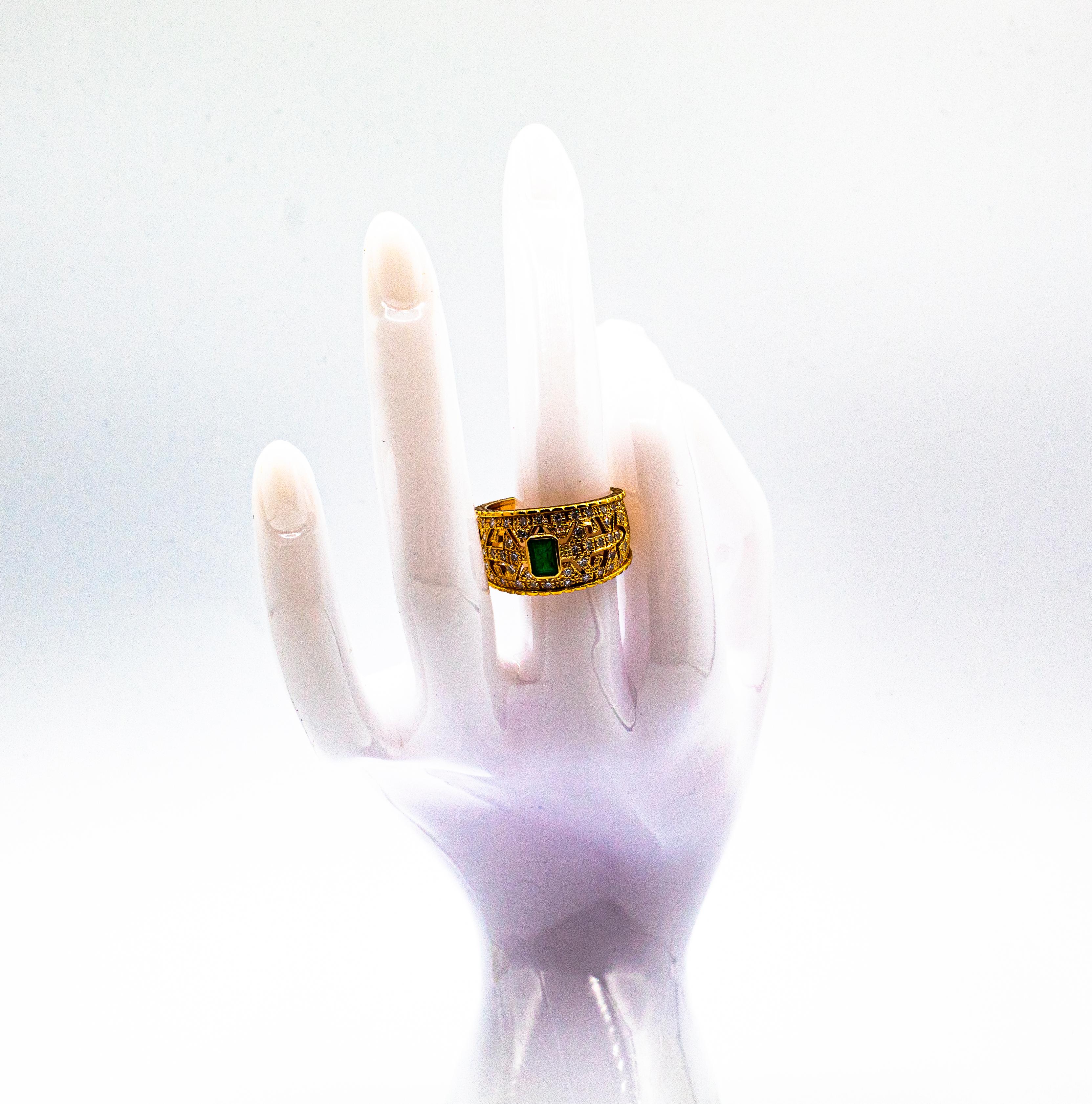 Bague cocktail de style Art déco en or jaune avec émeraude taille émeraude et diamant blanc en vente 10