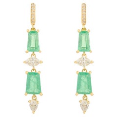 Art Deco Style Emerald & Diamond Dangle Earrings for Woman in 18k Yellow Gold